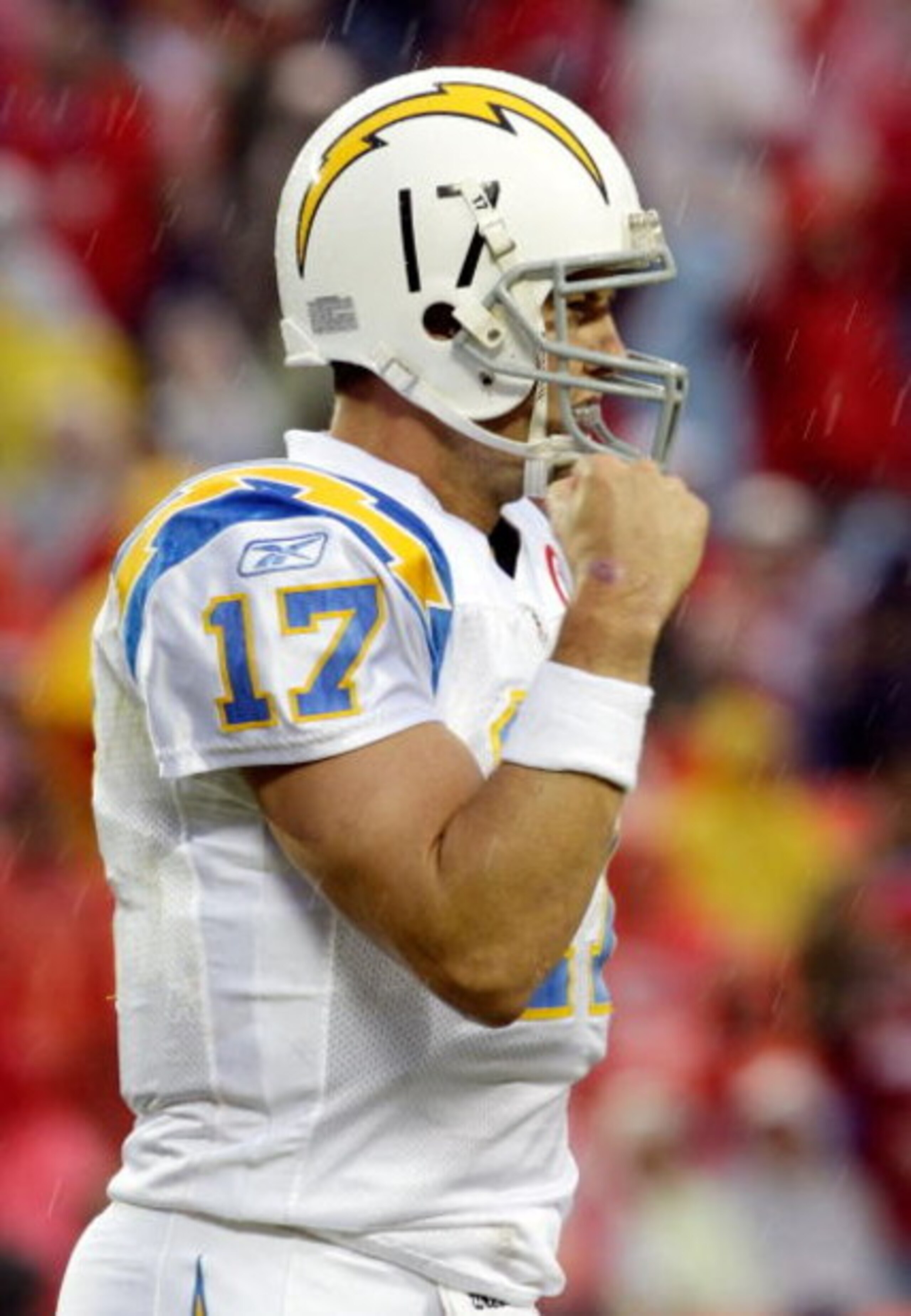 KANSAS CITY, MO - OCTOBER 25:  Quarterback Philip Rivers #17 of the San Diego Chargers pumps his fist after throwing for a touchdown during the game against the Kansas City Chiefs on October 25, 2009 at Arrowhead Stadium in Kansas City, Missouri.  (Photo 