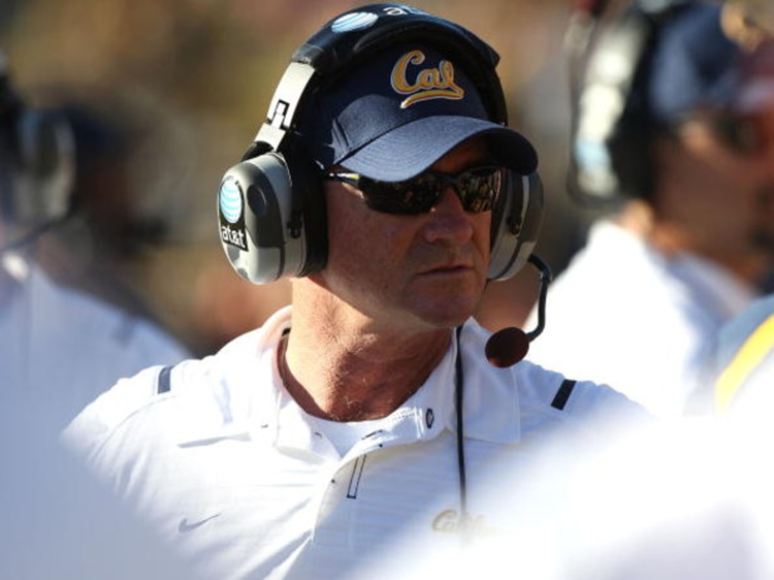 BERKELEY, CA - OCTOBER 24:  Head coach Jeff Tedford of the California Golden Bears looks on against the Washington State Cougars at California Memorial Stadium on October 24, 2009 in Berkeley, California.  (Photo by Jed Jacobsohn/Getty Images)