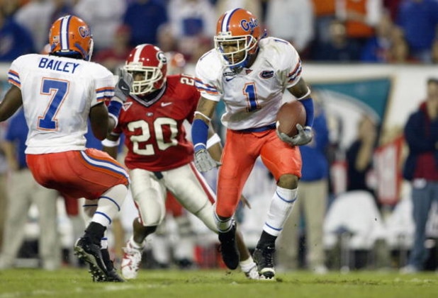 JACKSONVILLE, FL - NOVEMBER 02:  Keiwan Ratliff #1 of the University of Florida runs with the ball during the game against the University of Georgia at Alltel Stadium on November 2, 2002 in Jacksonville, Florida. Florida won 20-13. (Photo by Andy Lyons/Ge