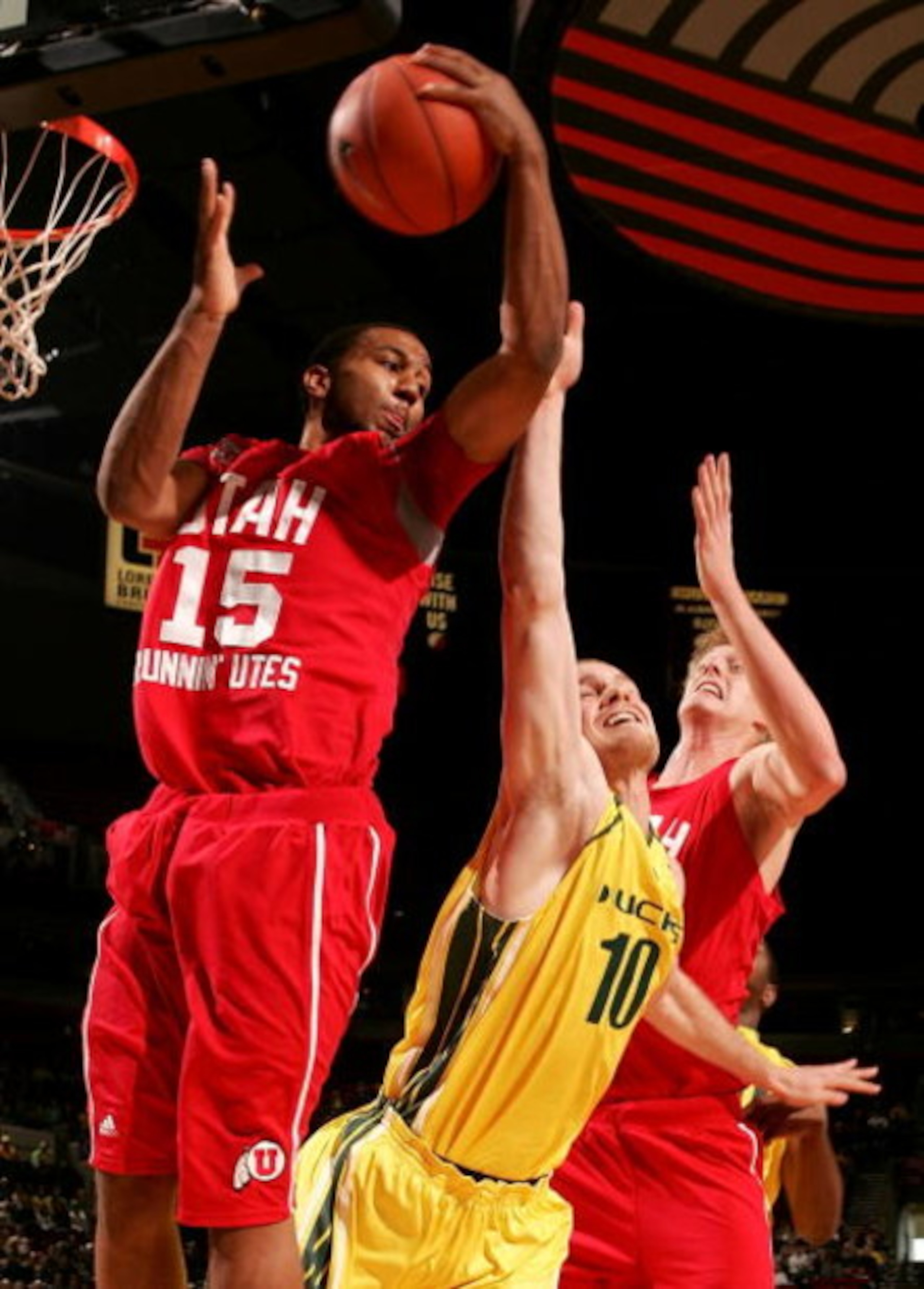 PORTLAND, OR - DECEMBER 08: Carlon Brown #15 of the Utah Utes battles for a rebound with Marty Leunen #10 of the Oregon Ducks at the Rose Garden on December 8, 2007 in Portland, Oregon. (Photo by Jonathan Ferrey/Getty Images) PORTLAND, OR - DECEMBER 08: Carlon Brown #15 of the Utah Utes battles for a rebound with Marty Leunen #10 of the Oregon Ducks at the Rose Garden on December 8, 2007 in Portland, Oregon. (Photo by Jonathan Ferrey/Getty Images)