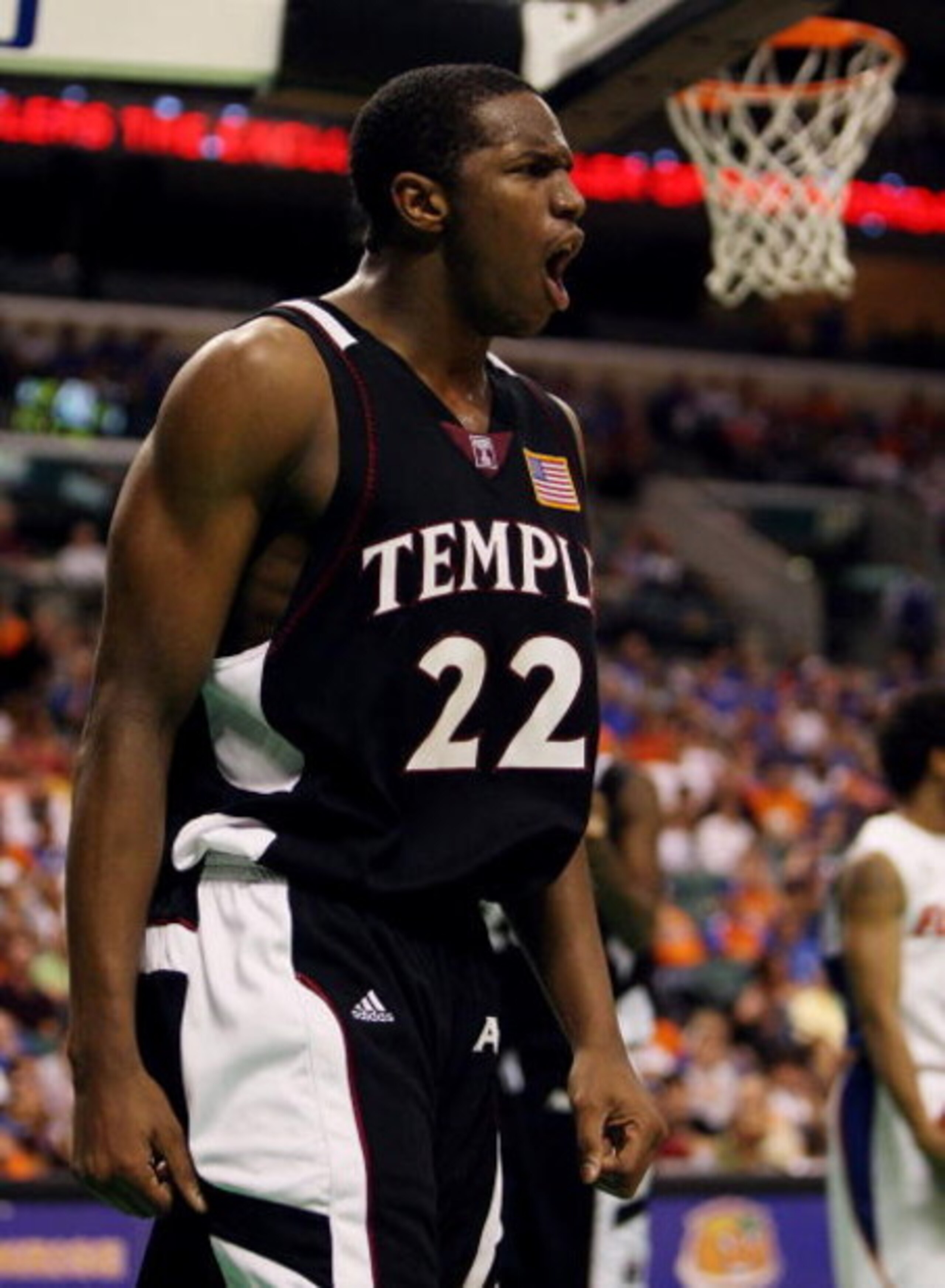 SUNRISE, FL - DECEMBER 29: Dionte Christmas #22 of the Temple Owls celebrates after hitting a basket while being fouled against the Florida Gators in the Orange Bowl Basketball Classic at Bank Atlantic Center on December 29, 2007 in Sunrise, Florida. Flo SUNRISE, FL - DECEMBER 29: Dionte Christmas #22 of the Temple Owls celebrates after hitting a basket while being fouled against the Florida Gators in the Orange Bowl Basketball Classic at Bank Atlantic Center on December 29, 2007 in Sunrise, Florida. Flo