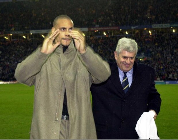 26 Nov 2000:  Record signing Rio Ferdinand of Leeds United  (centre) with Peter Ridsdale before the FA Carling Premiership match between Leeds United and Arsenal at Elland Road Leeds, England.  Digital Image. Mandatory Credit: Ross Kinnaird/ALLSPORT
