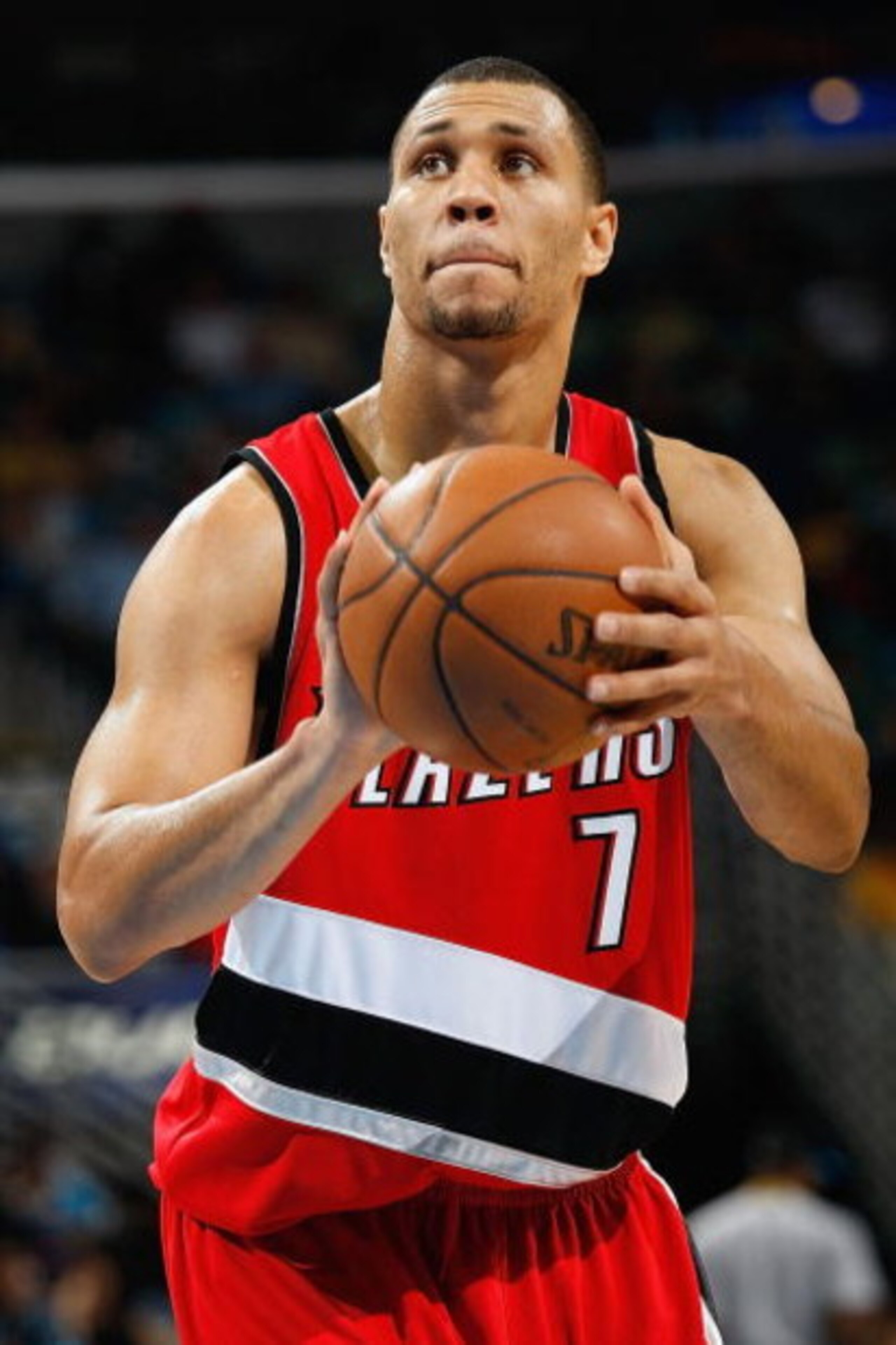 NEW ORLEANS - NOVEMBER 14:  Brandon Roy #7 of the  Portland Trail Blazers shoots a free throw during the game against the New Orleans Hornets at the New Orleans Arena on November 14, 2008 in New Orleans, Louisiana.  The Hornets defeated the Trail Blazers 