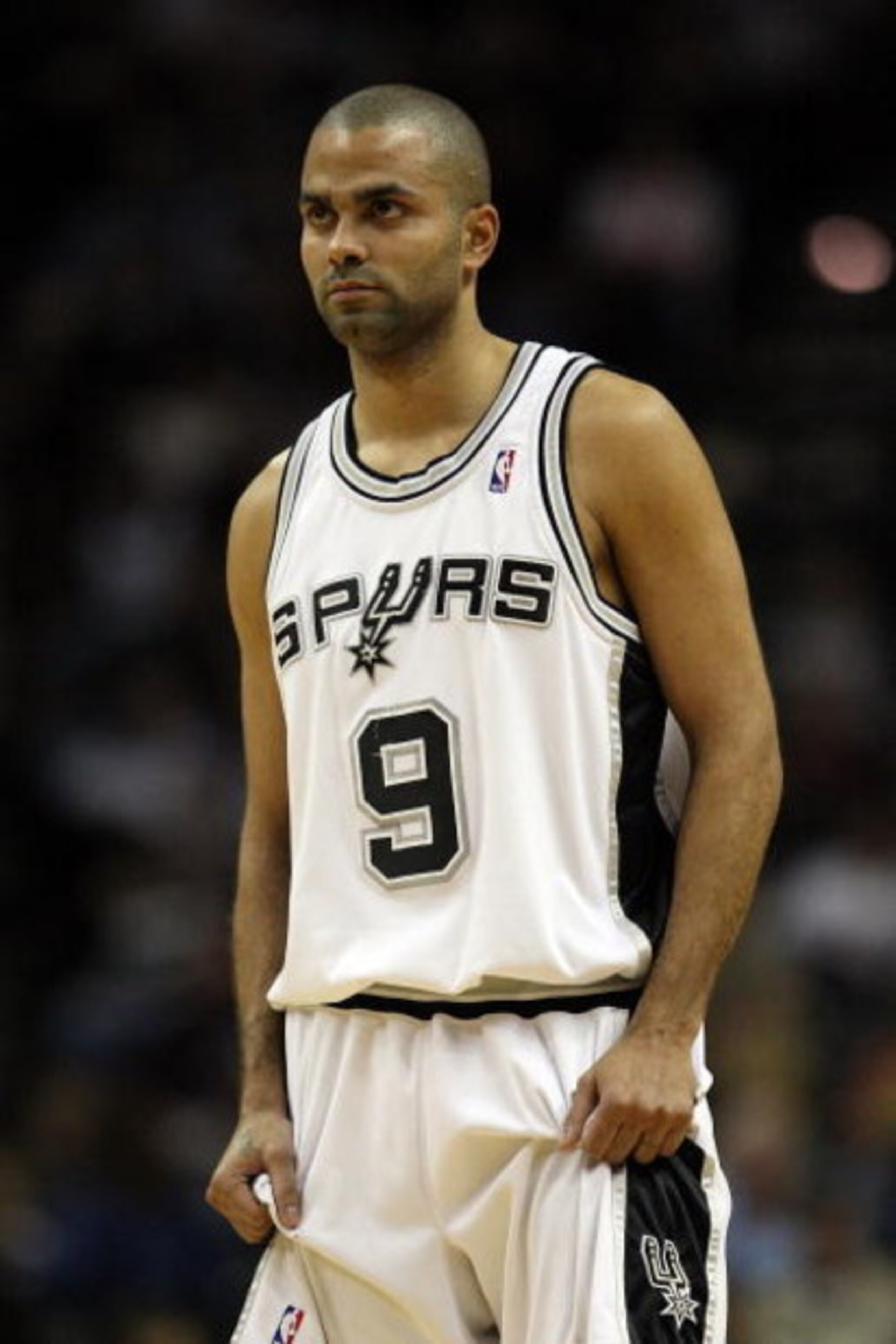 SAN ANTONIO - JANUARY 31:  Guard Tony Parker #9 of the San Antonio Spurs during play against the New Orleans Hornets on January 31, 2009 at AT&T Center in San Antonio, Texas.  NOTE TO USER: User expressly acknowledges and agrees that, by downloading and/o
