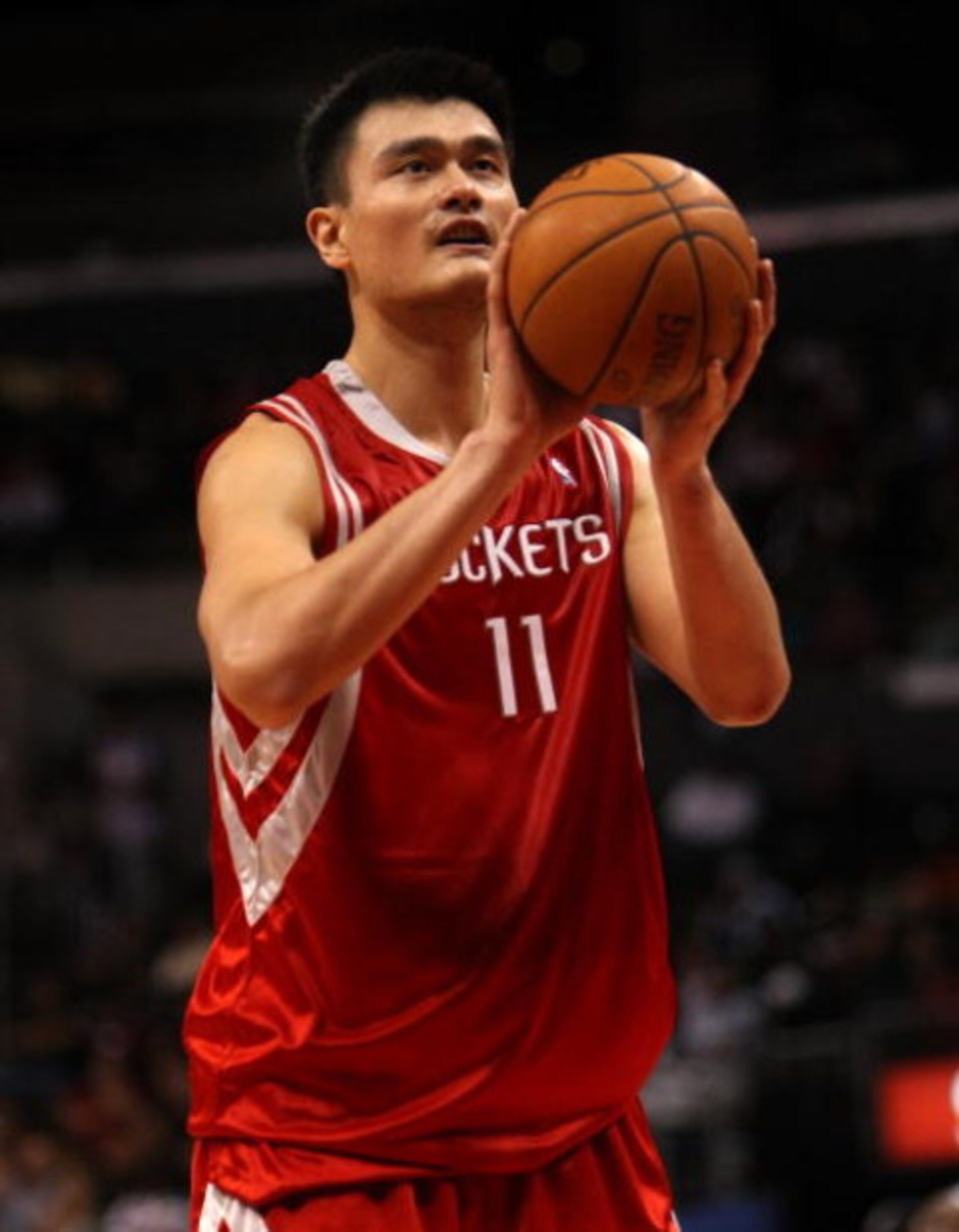 LOS ANGELES, CA - NOVEMBER 07:  Yao Ming #11 of the Houston Rockets shoots a foul shot against the Los Angeles Clippers on November 7, 2008 at Staples Center in Los Angeles, California.  The Rockets won 92-83.  NOTE TO USER: User expressly acknowledges an