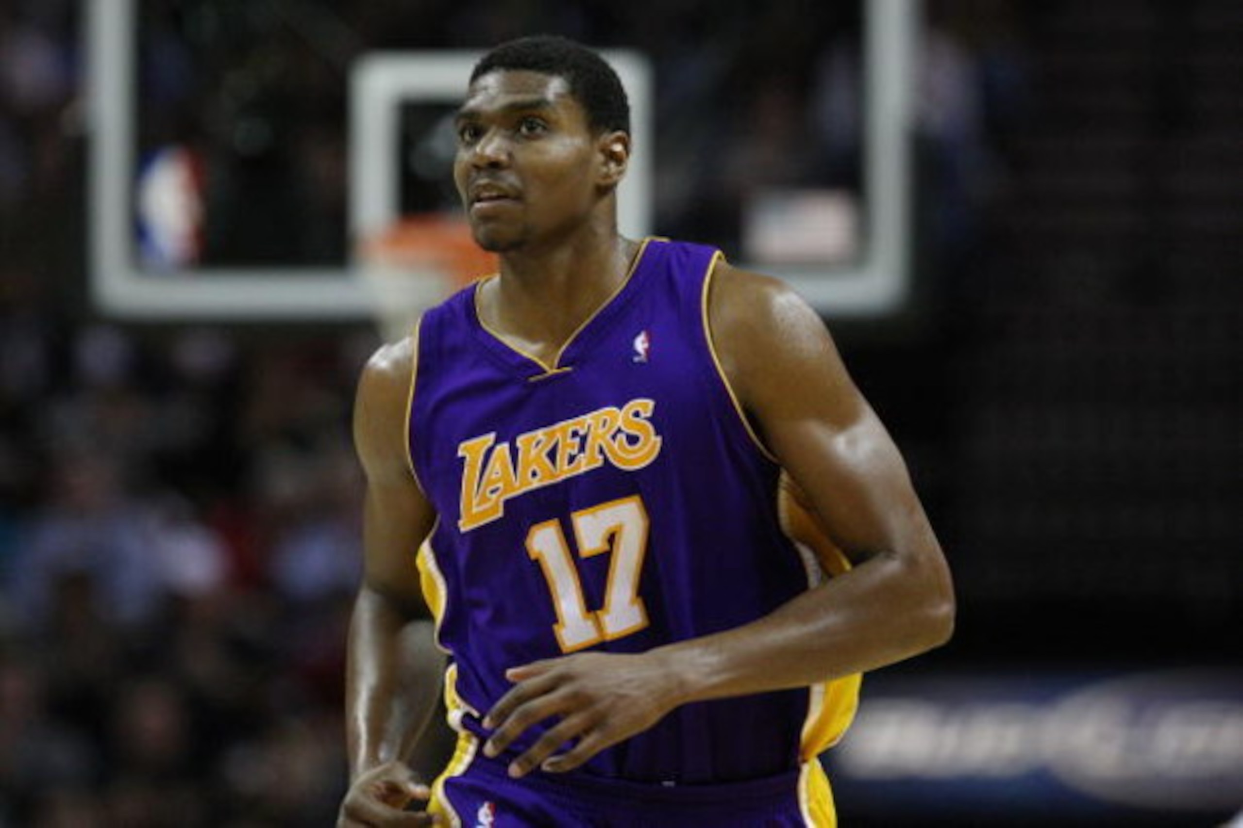 SAN ANTONIO - JANUARY 14:  Andrew Bynum #17 of the Los Angeles Lakers during play against the San Antonio Spurs on January 14, 2009 at AT&T Center in San Antonio, Texas.  NOTE TO USER: User expressly acknowledges and agrees that, by downloading and/or usi