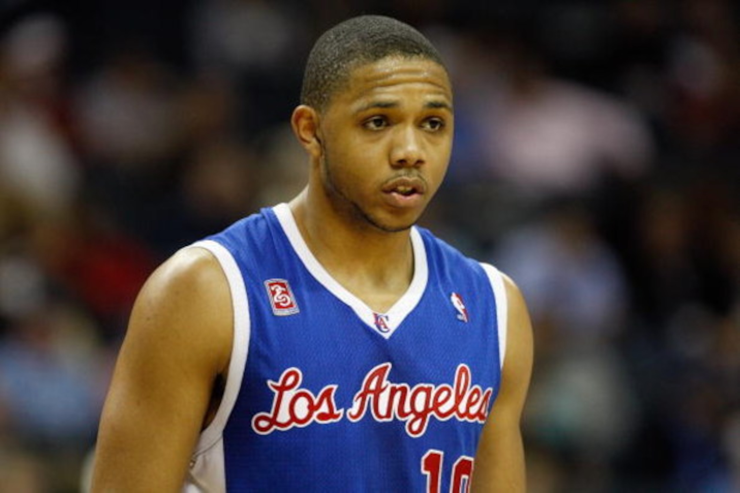 CHARLOTTE, NC - FEBRUARY 9:  Eric Gordon #10 of the Los Angeles Clippers looks on during the game against the Charlotte Bobcats at Time Warner Cable Arena on February 9, 2009 in Charlotte, North Carolina. NOTE TO USER: User expressly acknowledges and agre