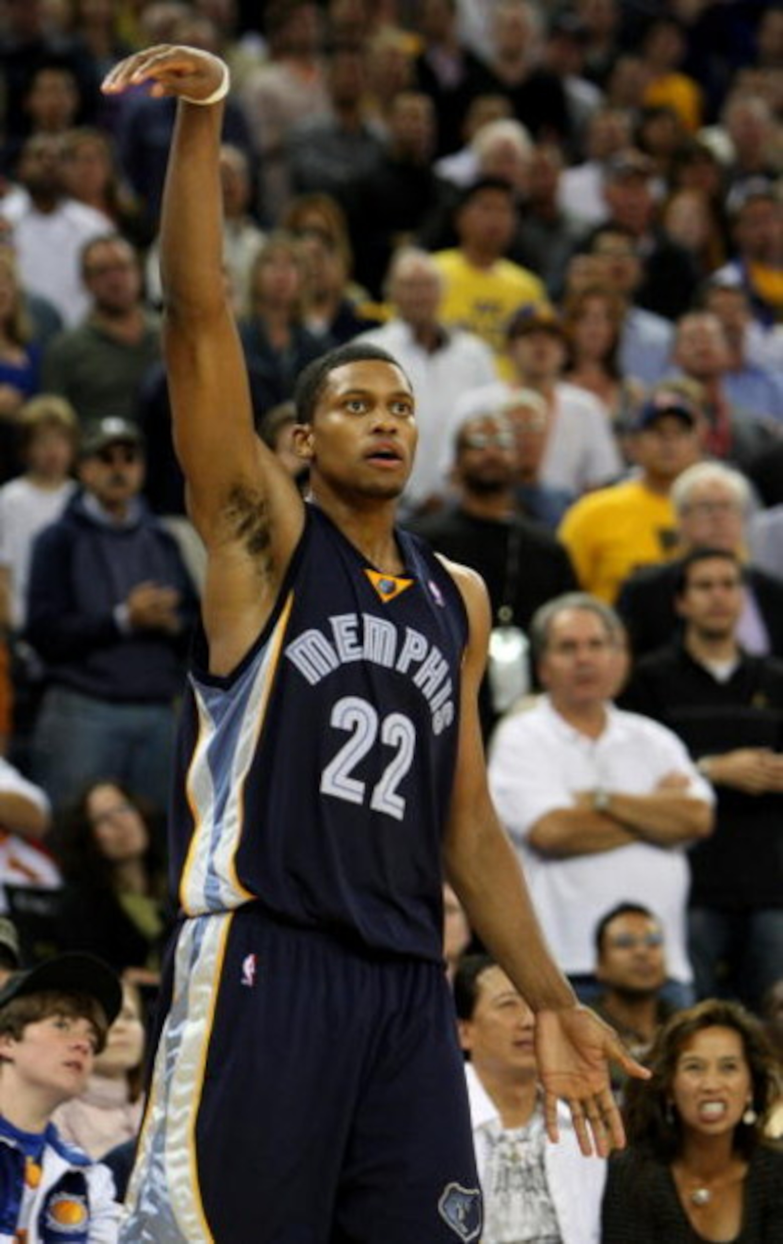 OAKLAND, CA - NOVEMBER 07:  Rudy Gay #22 of the Memphis Grizzlies reacts after hitting a shot against the Golden State Warriors during an NBA game on November 7, 2008 at Oracle Arena in Oakland, California. NOTE TO USER: User expressly acknowledges and ag
