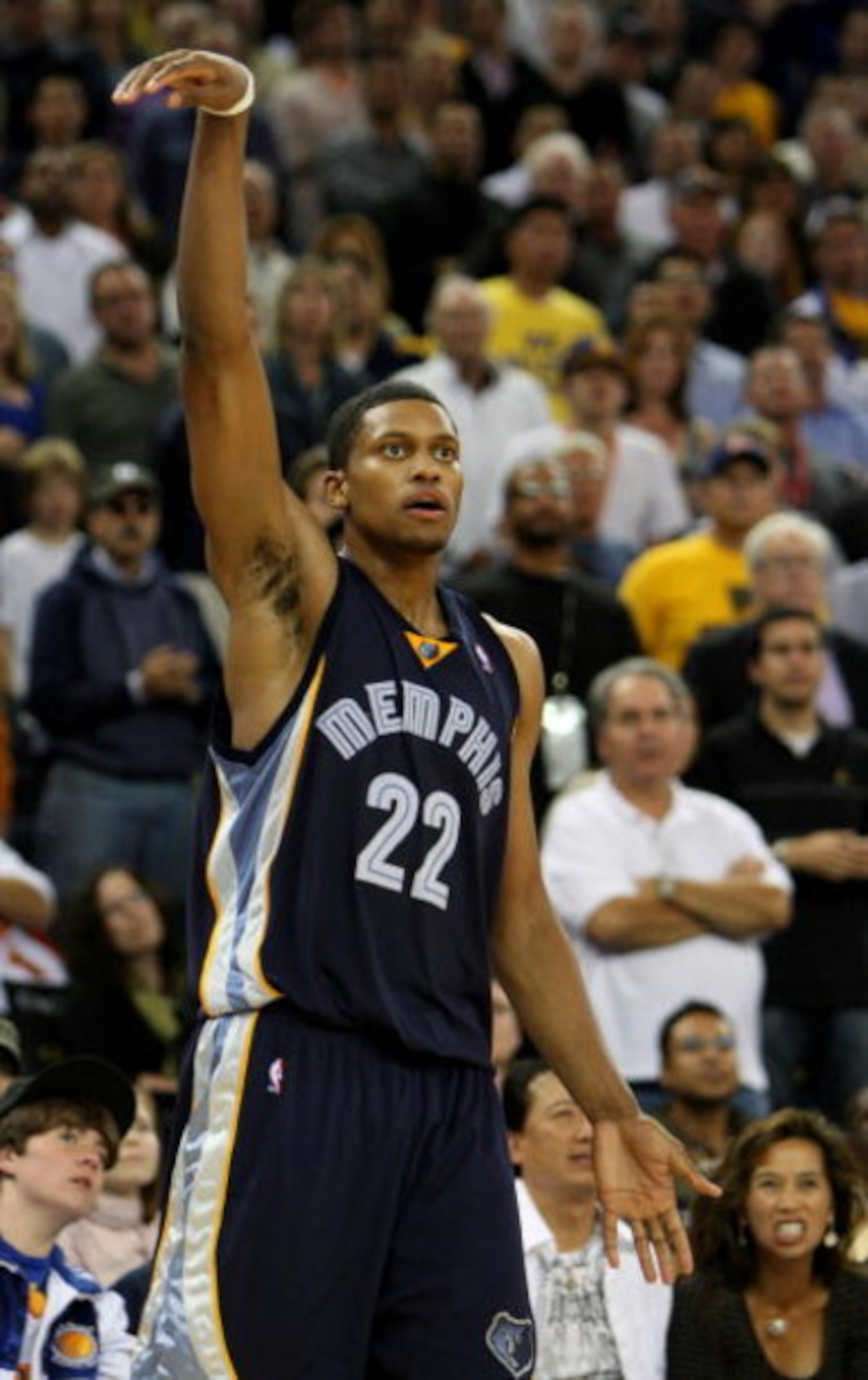 OAKLAND, CA - NOVEMBER 07:  Rudy Gay #22 of the Memphis Grizzlies reacts after hitting a shot against the Golden State Warriors during an NBA game on November 7, 2008 at Oracle Arena in Oakland, California. NOTE TO USER: User expressly acknowledges and ag