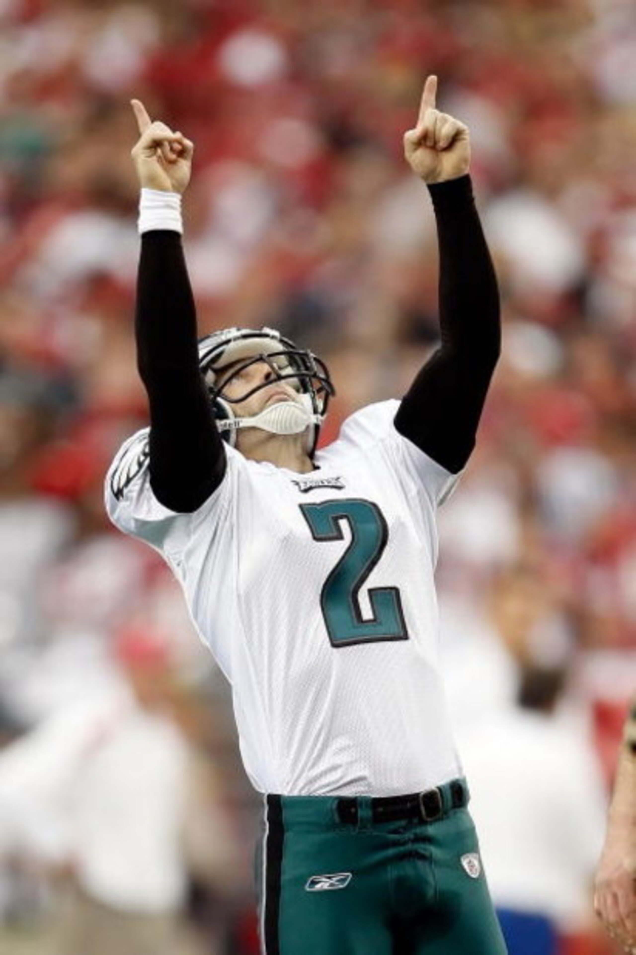 GLENDALE, AZ - JANUARY 18:  Kicker David Akers #2 of the Philadelphia Eagles reacts after making a 33-yard field goal in the second quarter during the NFC championship game against the Arizona Cardinals  on January 18, 2009 at University of Phoenix Stadiu