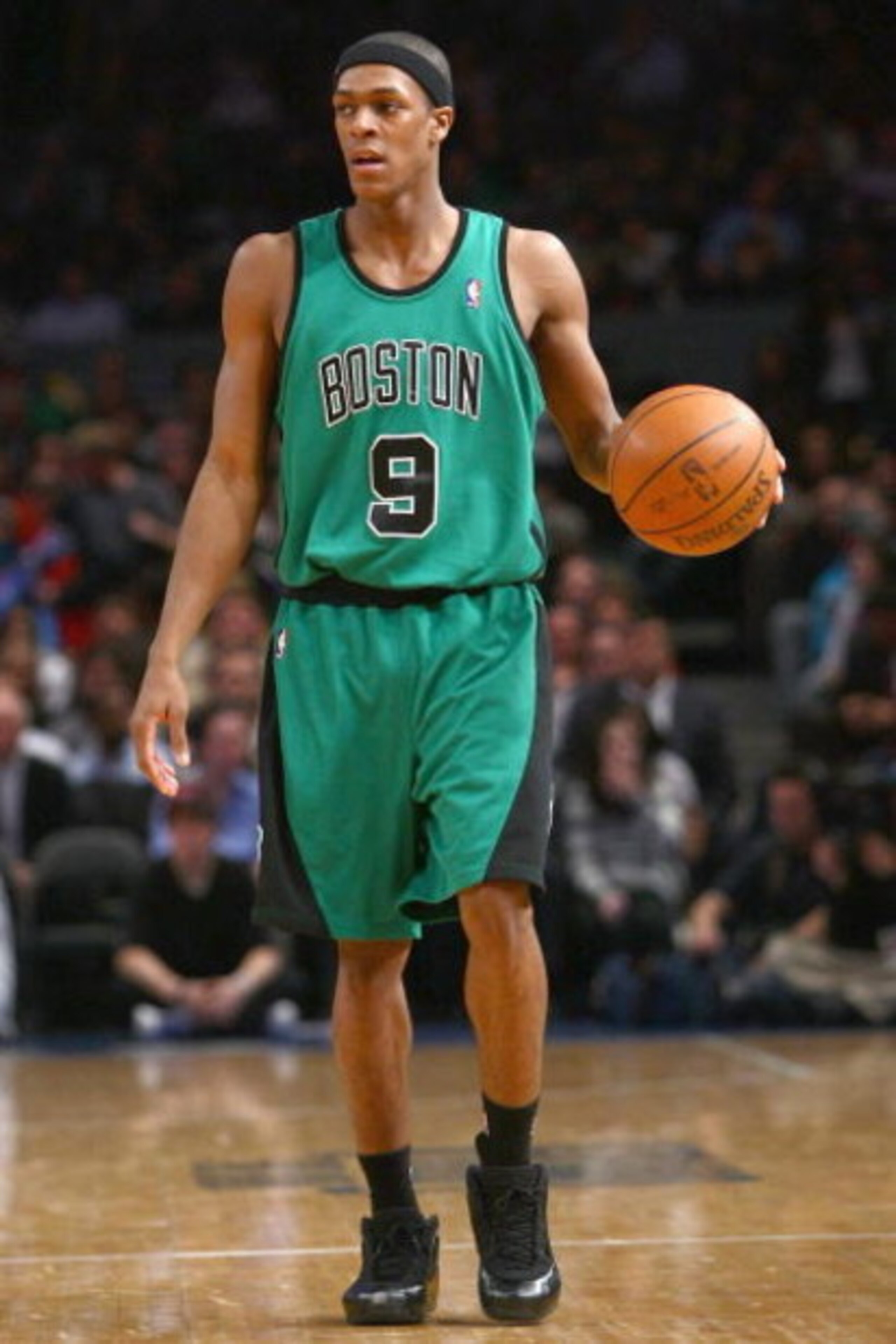 NEW YORK - FEBRUARY 06:  Rajon Rondo #9 of the Boston Celtics dribbles the ball against the New York Knicks at Madison Square Garden on February 6, 2009 in New York City. NOTE TO USER: User expressly acknowledges and agrees that, by downloading and/or usi
