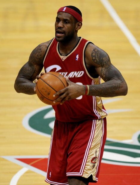 MILWAUKEE - FEBRUARY 20: LeBron James #23 of the Cleveland Cavaliers passes the ball against the Milwaukee Bucks on February 20, 2009 at the Bradley Center in Milwaukee, Wisconsin. The Cavaliers defeated the Bucks 111-103. NOTE TO USER: User expressly ack