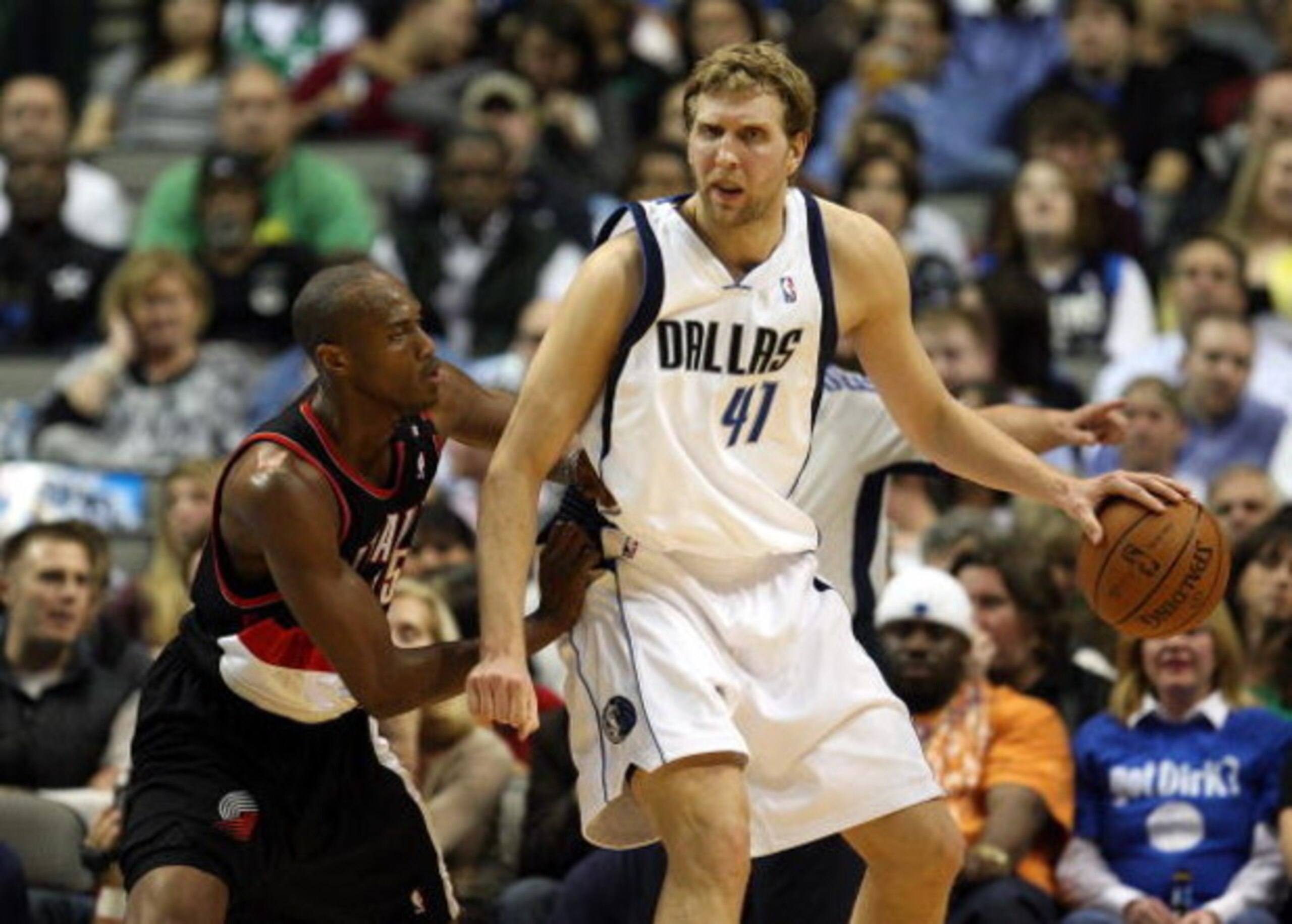DALLAS - FEBRUARY 04:  Dirk Nowitzki #41 of the Dallas Mavericks during play against the Portland Trail Blazers on February 4, 2009 at American Airlines Center in Dallas, Texas.  NOTE TO USER: User expressly acknowledges and agrees that, by downloading an