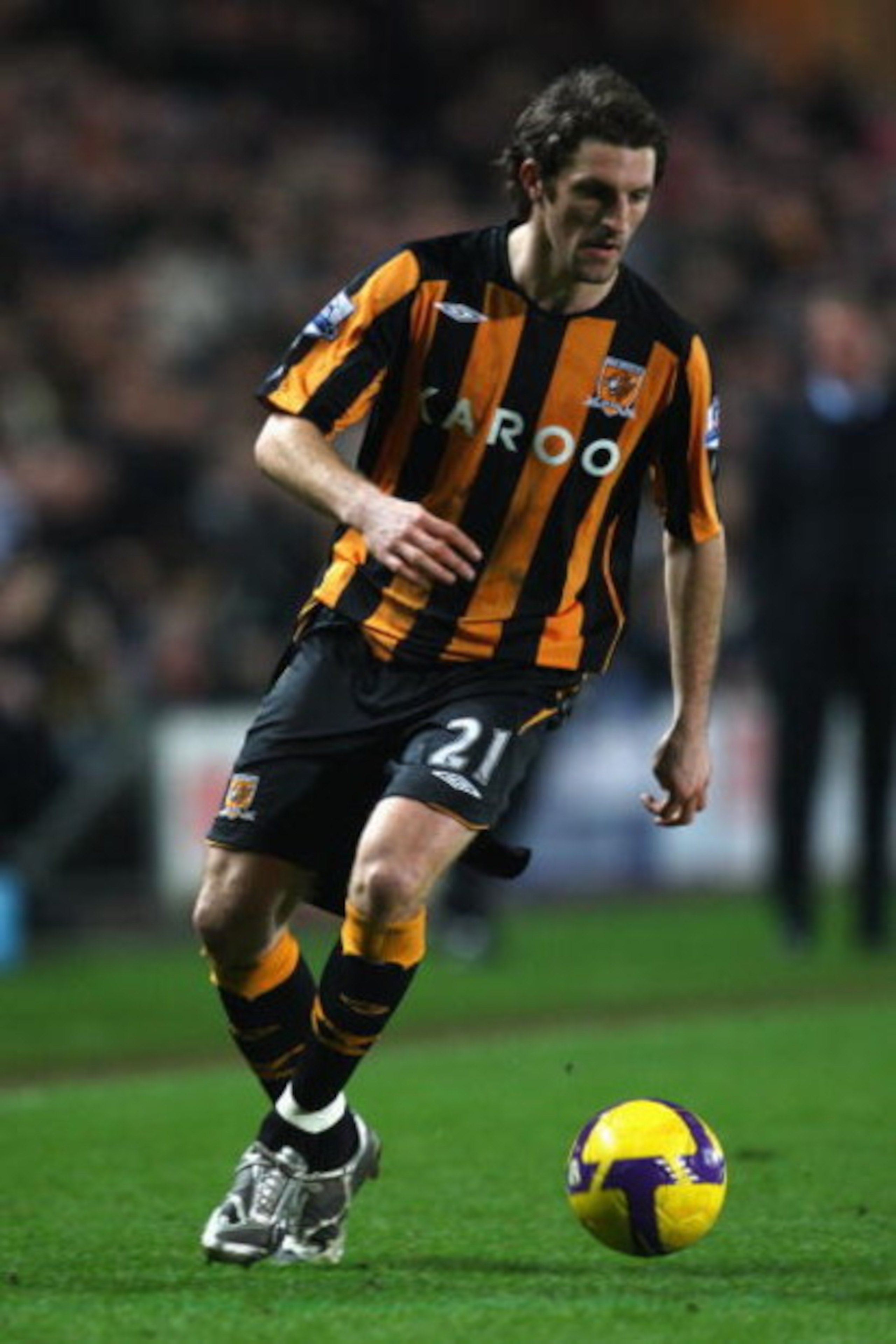 HULL, UNITED KINGDOM - FEBRUARY 23: Sam Ricketts of Hull City in action during the Barclays Premier League match between Hull City and Tottenham Hotspur at The KC Stadium on February 23, 2009 in Hull, England. (Photo by Mark Thompson/Getty Images) HULL, UNITED KINGDOM - FEBRUARY 23: Sam Ricketts of Hull City in action during the Barclays Premier League match between Hull City and Tottenham Hotspur at The KC Stadium on February 23, 2009 in Hull, England. (Photo by Mark Thompson/Getty Images)