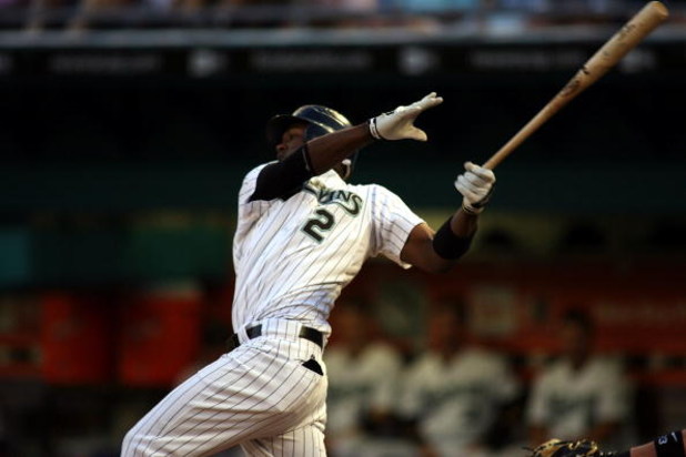MIAMI - JULY 30:  Hanley Ramirez #2 of the Florida Marlins bats against the New York Mets on July 30, 2008 at Dolphin Stadium in Miami, Florida.  The Marlins defeated the Mets 7-4.  (Photo by Marc Serota/Getty Images)