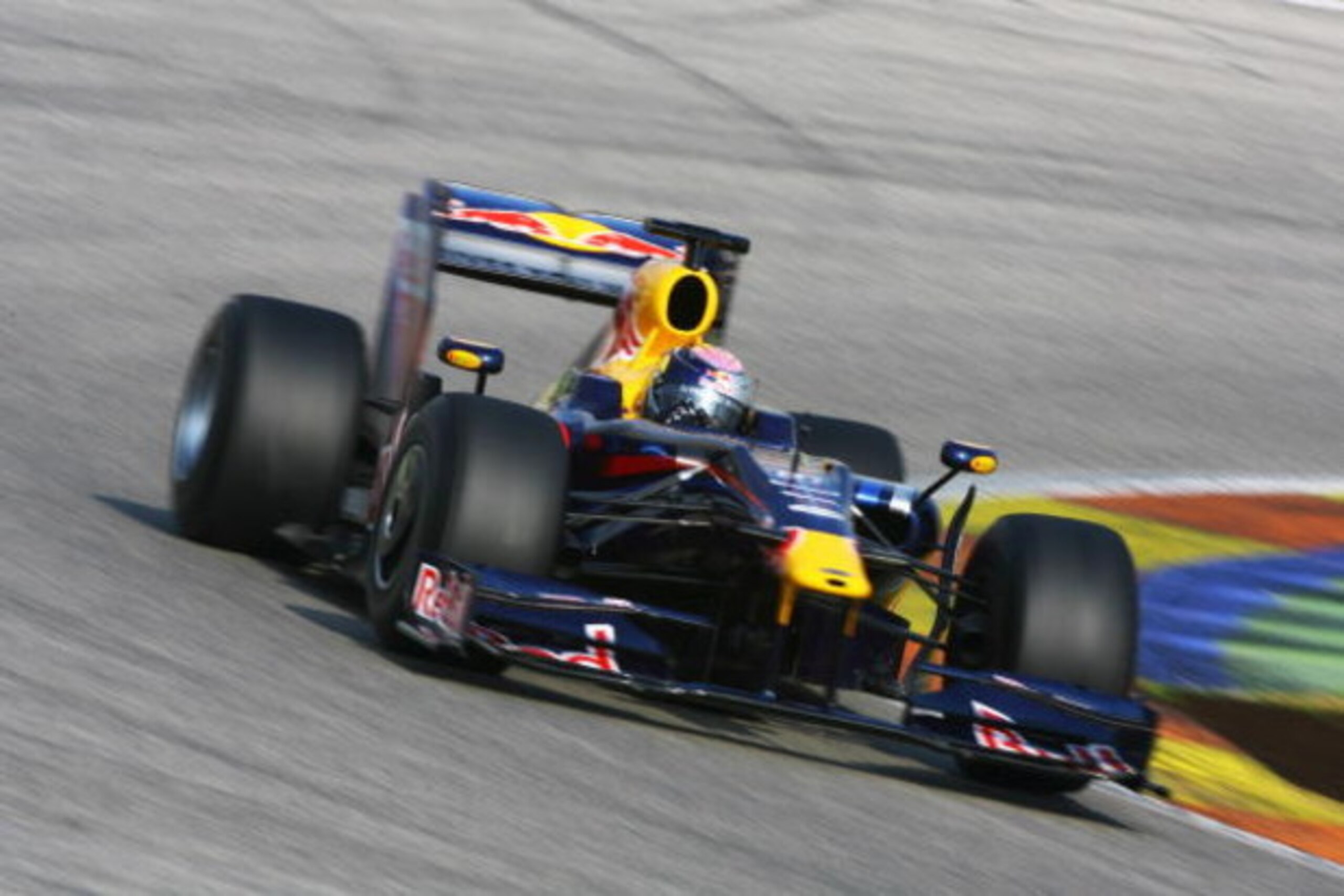 VALENCIA, SPAIN - FEBRUARY 26: Sebastian Vettel of Germany and Red Bull Racing in action during Formula One winter testing at the Ricardo Tormo circuit on February 26, 2009 in Valencia, Spain. (Photo by Paul Gilham/Getty Images) VALENCIA, SPAIN - FEBRUARY 26: Sebastian Vettel of Germany and Red Bull Racing in action during Formula One winter testing at the Ricardo Tormo circuit on February 26, 2009 in Valencia, Spain. (Photo by Paul Gilham/Getty Images)
