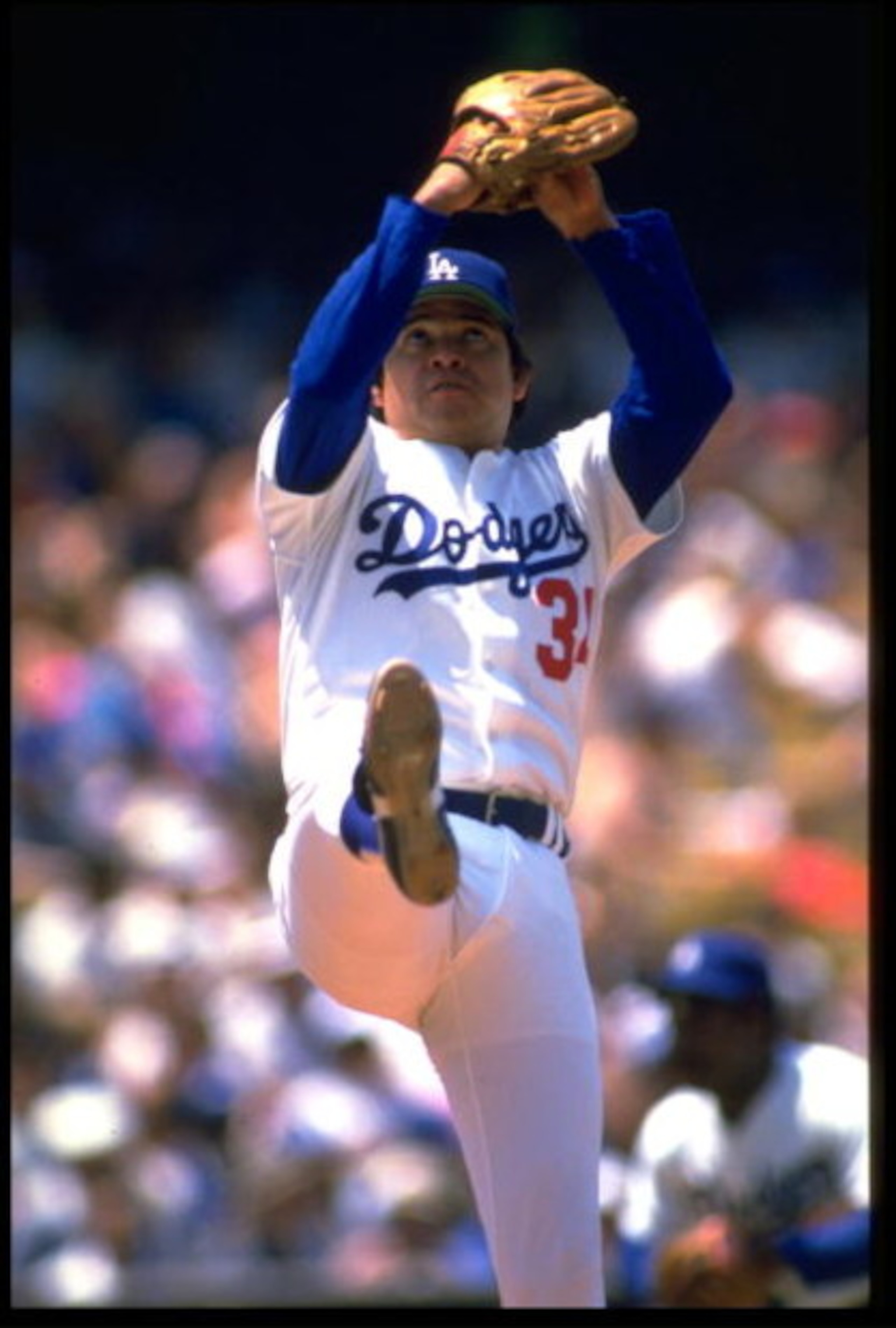 FERNANDO VALENZUELA PITCHES FOR THE LOS ANGELES DODGERS DURING THEIR GAME AGAINST THE HOUSTON ASTROS AT DODGER STADIUM IN LOS ANGELES, CALIFORNIA. MANDATORY CREDIT: MIKE POWELL/ALLSPORT FERNANDO VALENZUELA PITCHES FOR THE LOS ANGELES DODGERS DURING THEIR GAME AGAINST THE HOUSTON ASTROS AT DODGER STADIUM IN LOS ANGELES, CALIFORNIA. MANDATORY CREDIT: MIKE POWELL/ALLSPORT