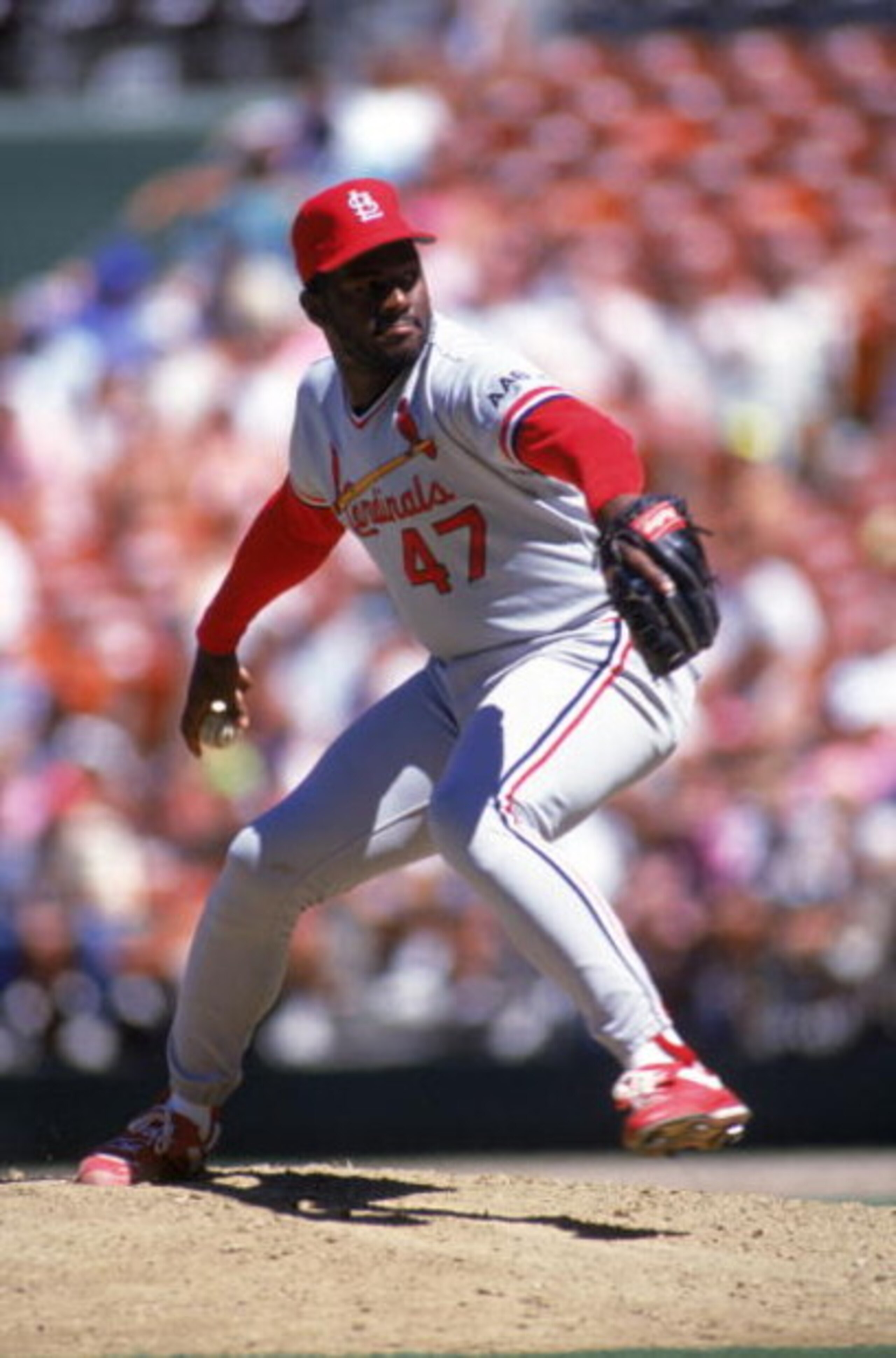 SAN DIEGO - 1990: Lee Smith #47 of the St. Louis Cardinals pitches against the San Diego Padres during the 1990 season at Jack Murphy Stadium in San Diego, California. (Photo by Stephen Dunn/Getty Images) SAN DIEGO - 1990: Lee Smith #47 of the St. Louis Cardinals pitches against the San Diego Padres during the 1990 season at Jack Murphy Stadium in San Diego, California. (Photo by Stephen Dunn/Getty Images)