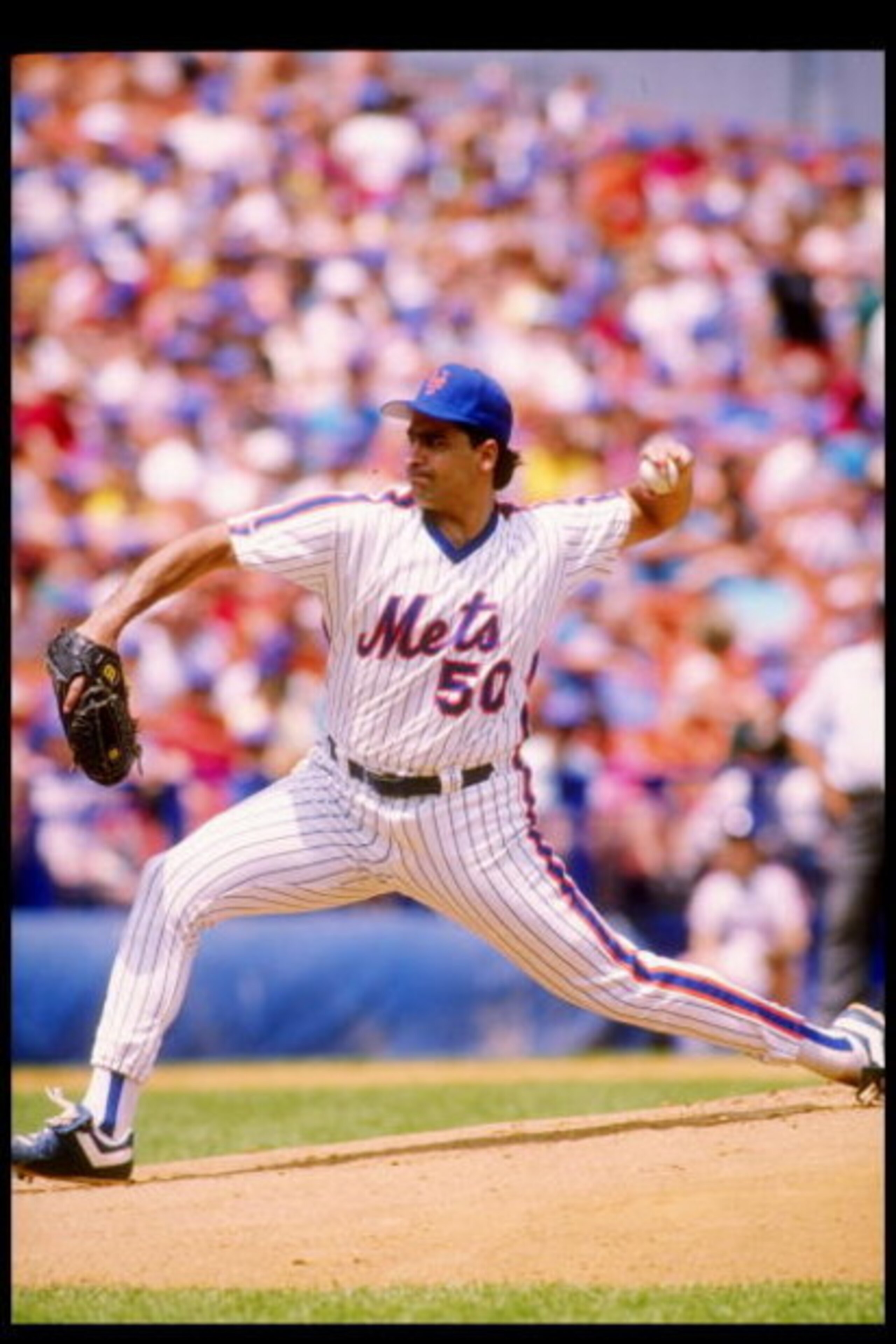 1989: Pitcher Sid Fernandez of the New York Mets in action during a game at Shea Stadium in Flushing, New York. Mandatory Credit: Rick Stewart /Allsport 1989: Pitcher Sid Fernandez of the New York Mets in action during a game at Shea Stadium in Flushing, New York. Mandatory Credit: Rick Stewart /Allsport