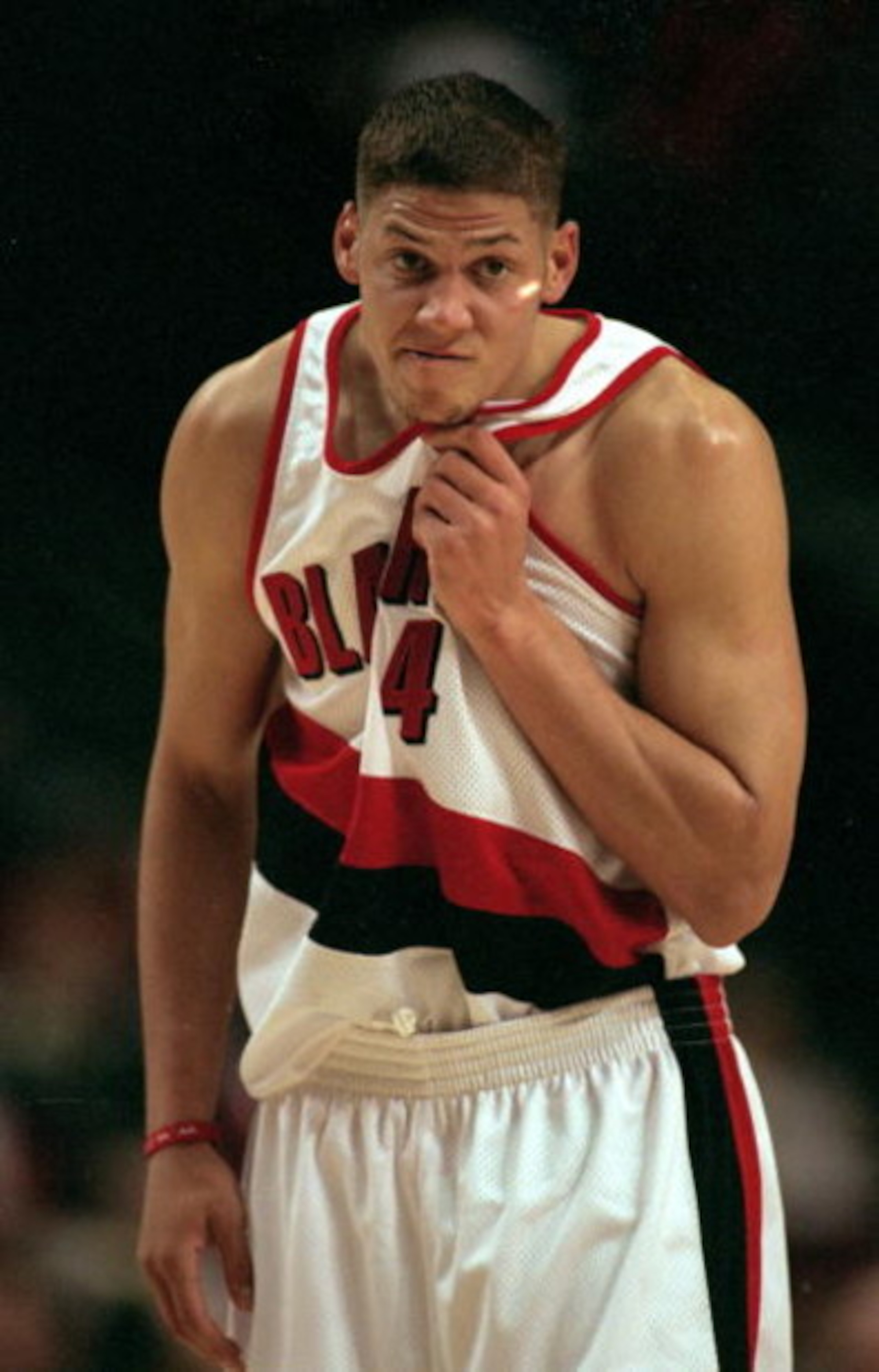 14 Oct 1999: Roberto Bergersen #4 of the Portland Trailblazers wipes his face during the game against the Golden State Warriors at The Rose Garden in Portland, Oregon. The Trailblazers defeated the Warriors 105-85.  Mandatory Credit: Otto Greule Jr.  /All