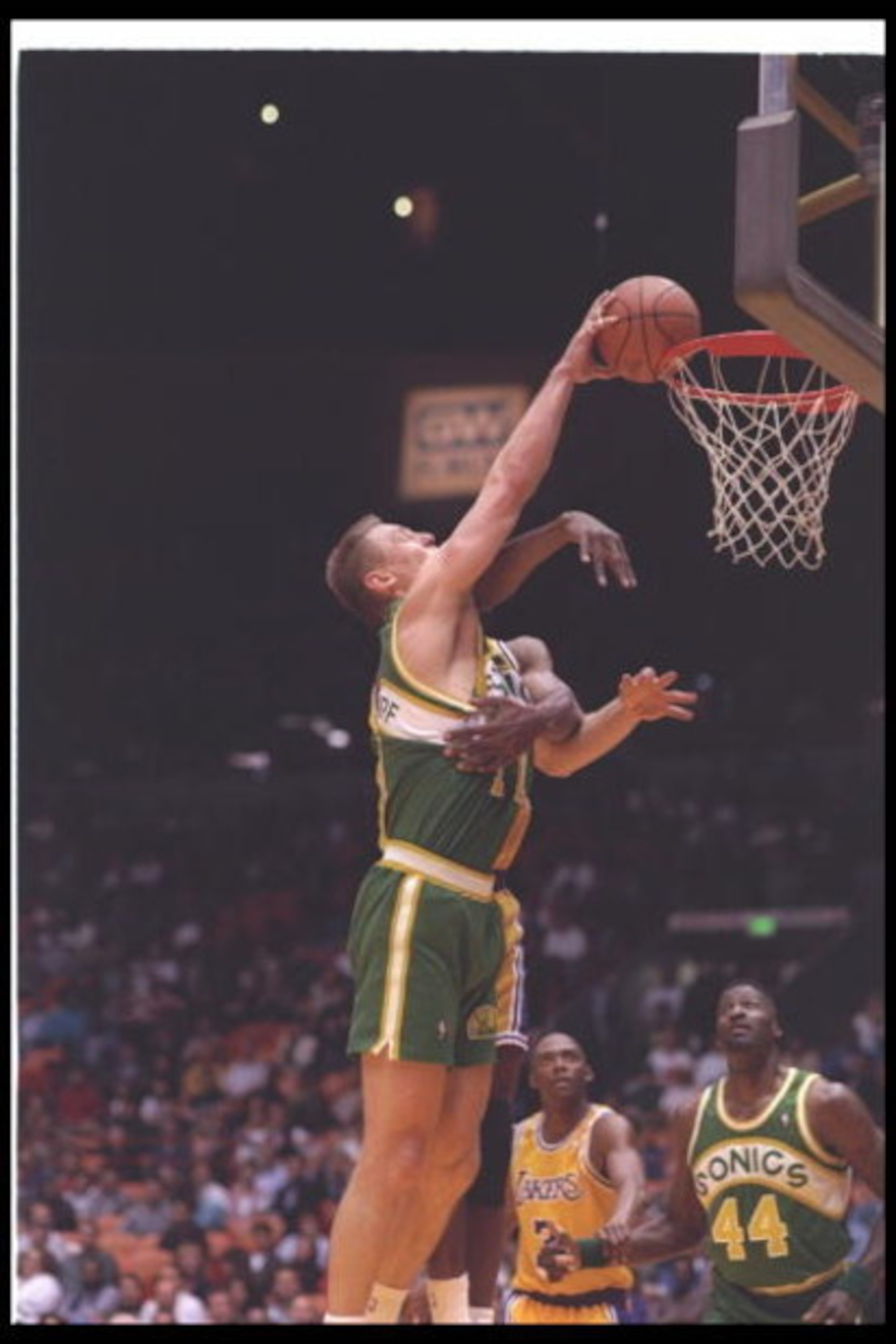 20 Apr 1994:  Forward Detlef Schrempf of the Seattle SuperSonics goes up for two during a game against the Los Angeles Lakers at the Great Western Forum in Inglewood, California. Mandatory Credit: J. D. Cuban  /Allsport Mandatory Credit: J. D. Cuban  /All