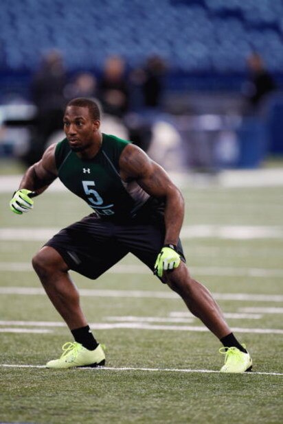 INDIANAPOLIS, IN - FEBRUARY 23:  Linebacker Aaron Curry of Wake Forest runs during the NFL Scouting Combine presented by Under Armour at Lucas Oil Stadium on February 23, 2009 in Indianapolis, Indiana. (Photo by Scott Boehm/Getty Images)