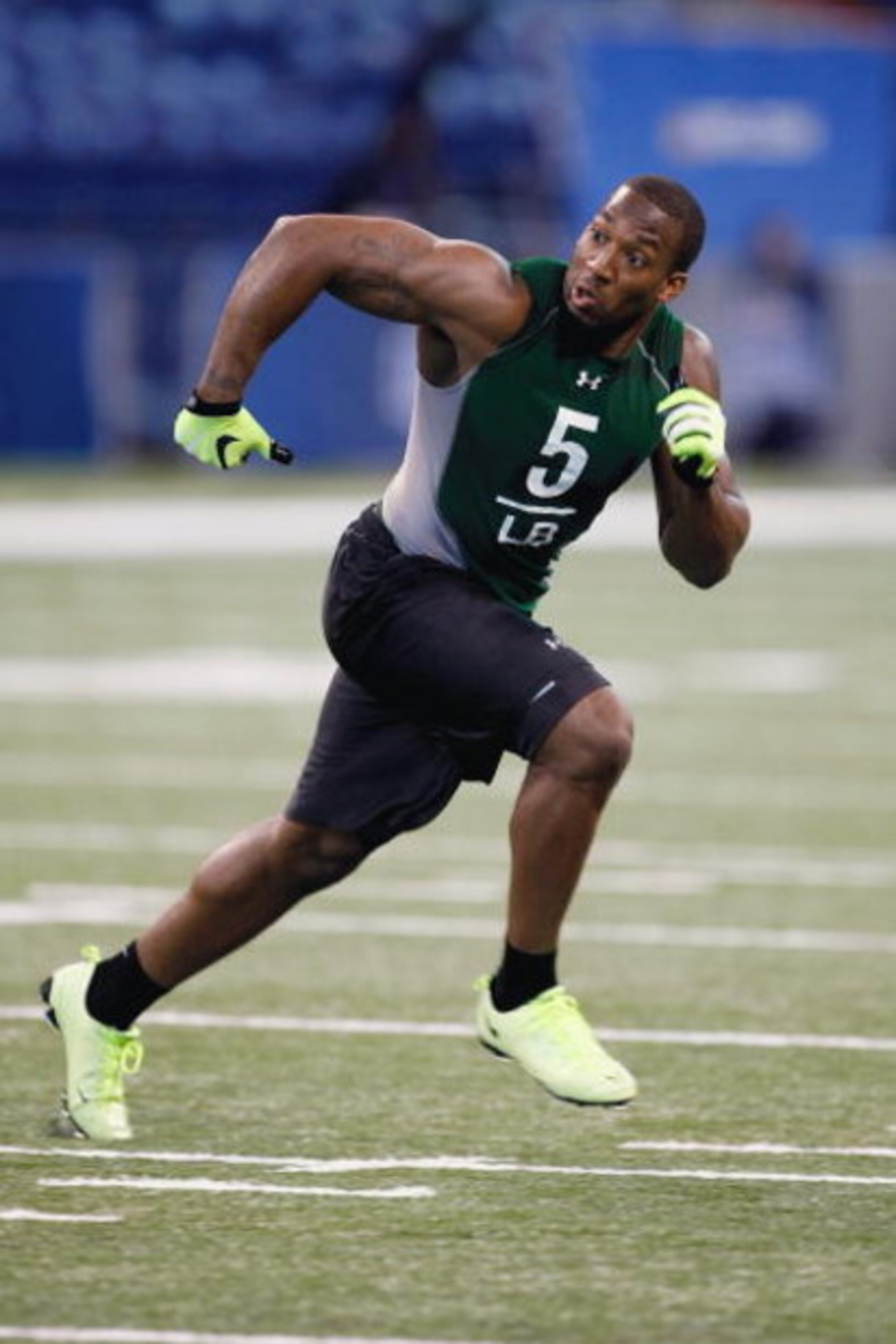 INDIANAPOLIS, IN - FEBRUARY 23:  Linebacker Aaron Curry of Wake Forset runs during the NFL Scouting Combine presented by Under Armour at Lucas Oil Stadium on February 23, 2009 in Indianapolis, Indiana. (Photo by Scott Boehm/Getty Images)