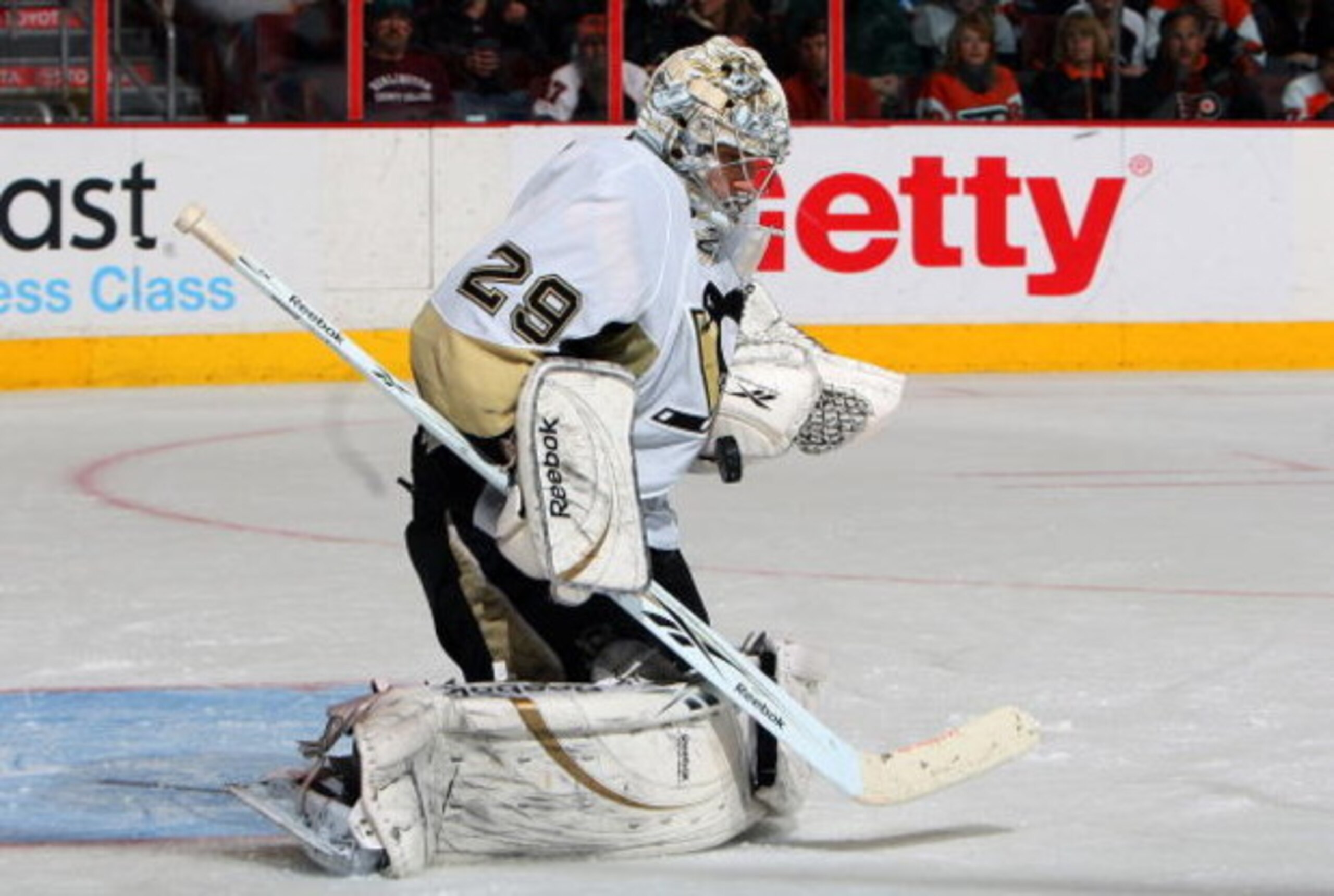 PHILADELPHIA - JANUARY 13:  Marc-Andre Fleury #29 of the Pittsburgh Penguins makes a save against the Philadelphia Flyers January 13, 2009 at Wachovia Center in Philadelphia, Pennsylvania.  (Photo by Jim McIsaac/Getty Images)