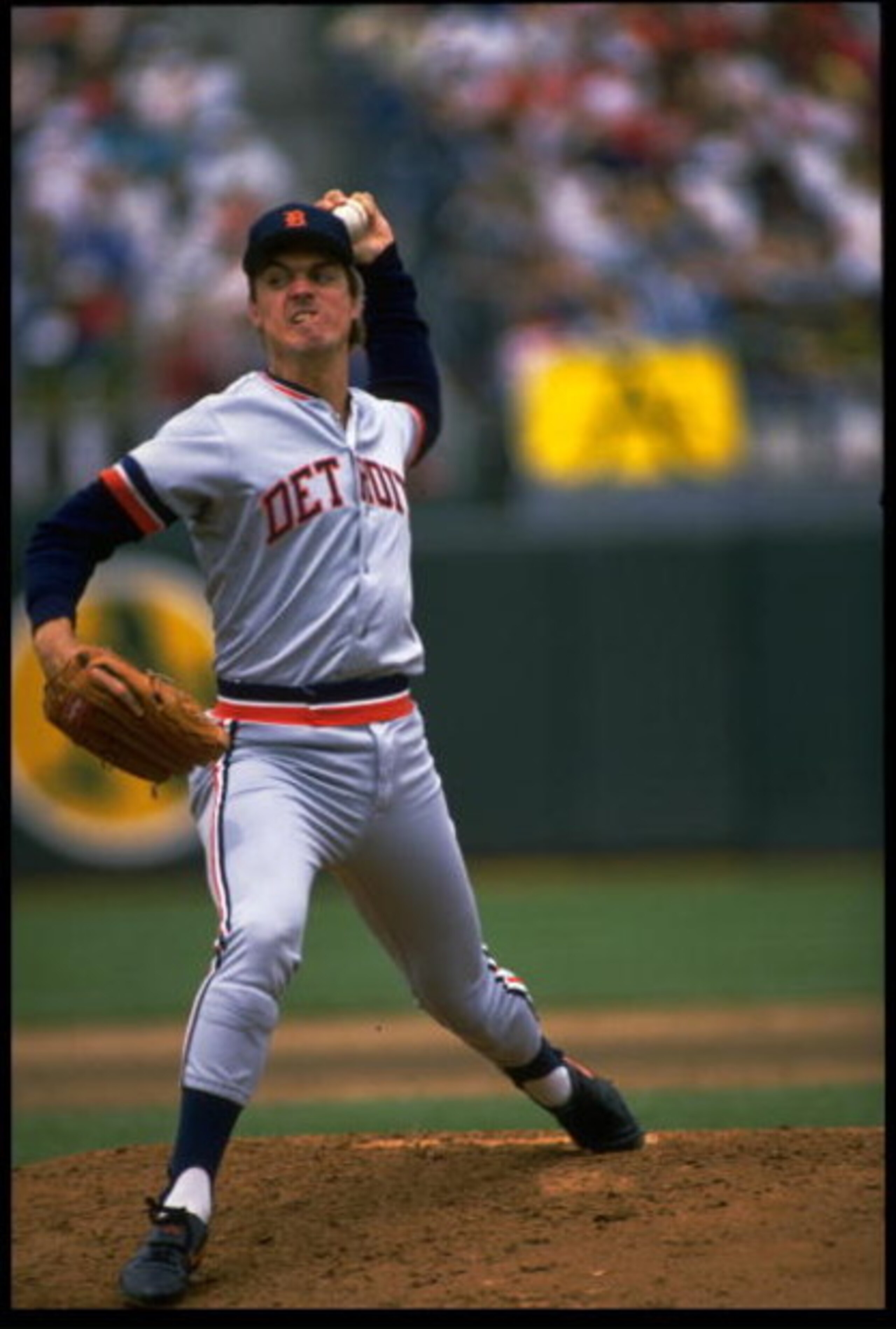DETROIT TIGERS PITCHER FRANK TANANA WINDS UP TO PITCH DURING THE TIGERS VERSUS OAKLAND A''S GAME AT THE OAKLAND COLISEUM IN OAKLAND, CALIFORNIA. MANDATORY CREDIT: OTTO GREULE/ALLSPOR DETROIT TIGERS PITCHER FRANK TANANA WINDS UP TO PITCH DURING THE TIGERS VERSUS OAKLAND A''S GAME AT THE OAKLAND COLISEUM IN OAKLAND, CALIFORNIA. MANDATORY CREDIT: OTTO GREULE/ALLSPOR