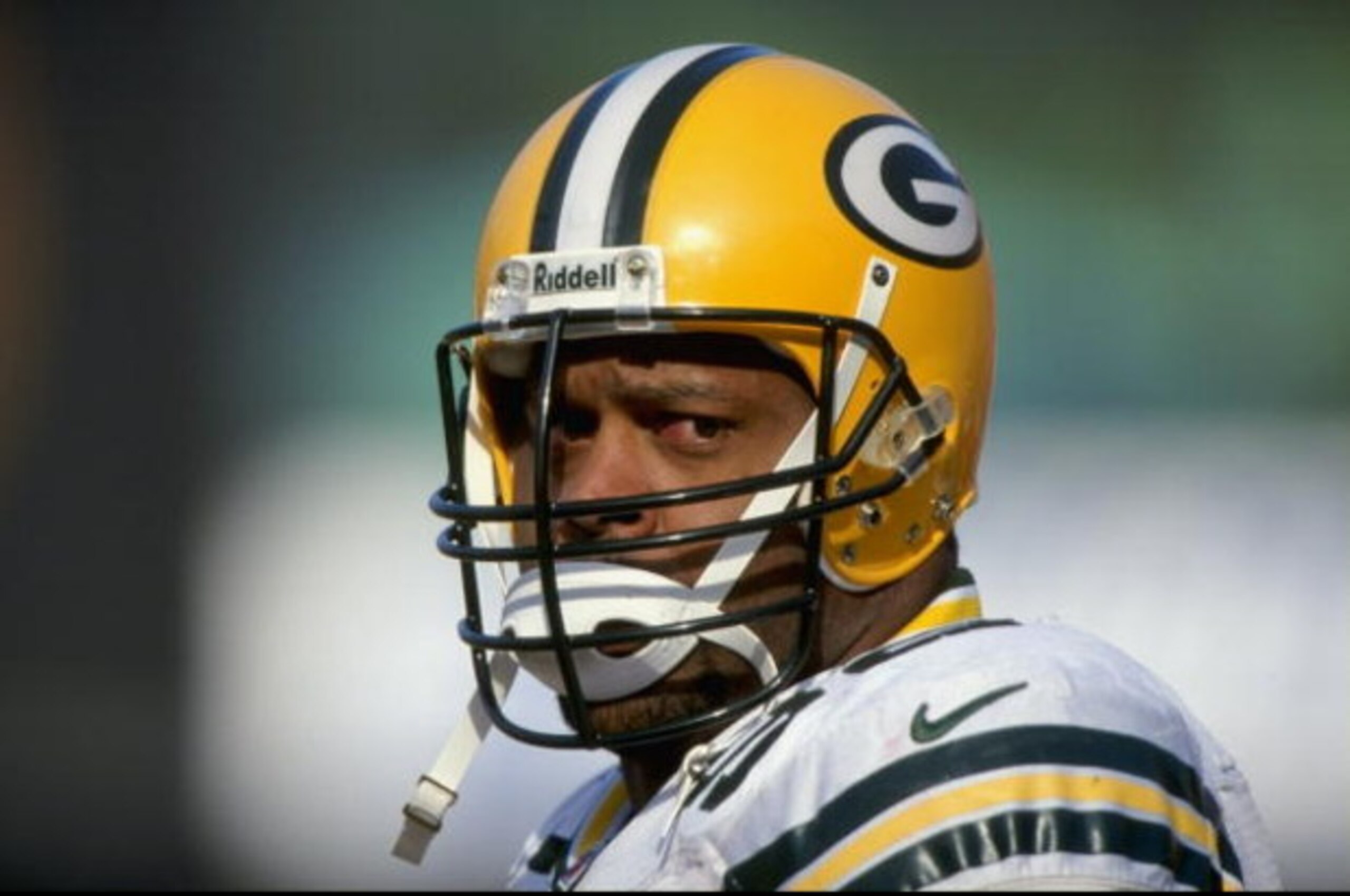 3 Jan 1999: Reggie White #42 of the Green Bay Packers looks on during the NFC Wild Card Game against the San Francisco 49ers at the 3Com Park in San Francisco, California. The 49ers defeated the Packers 30-27. Mandatory Credit: Todd Warshaw  /Allsport