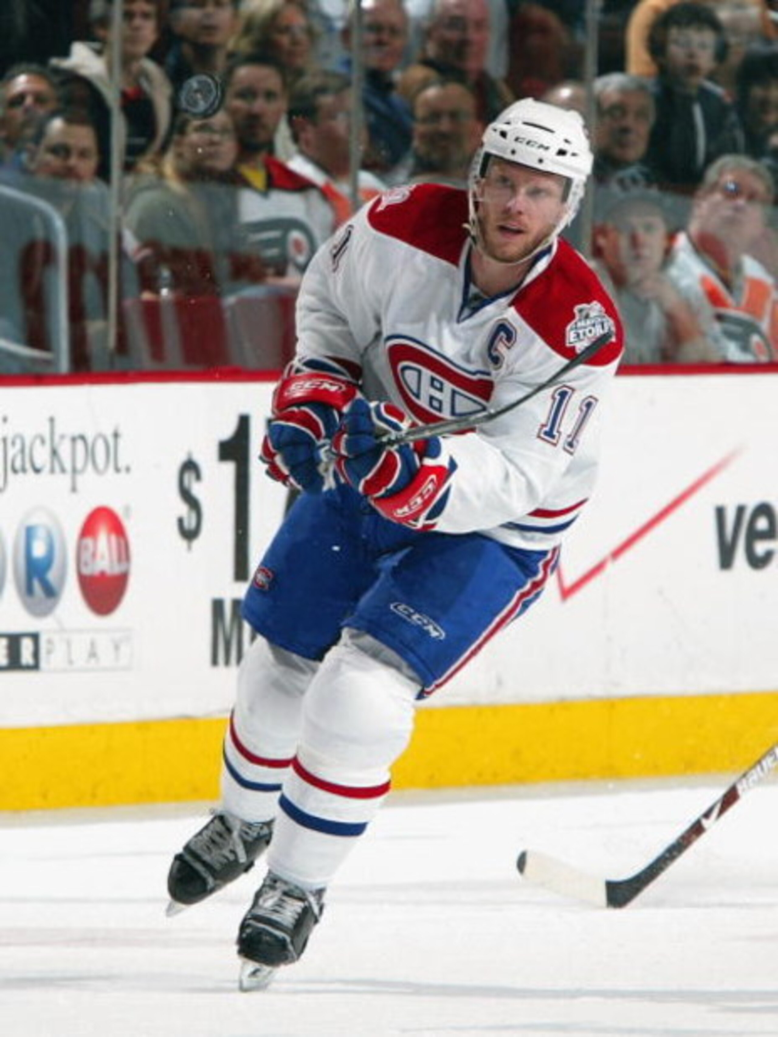 PHILADELPHIA - FEBRUARY 27:  Saku Koivu #11 of the Montreal Canadiens skates against the Philadelphia Flyers on February 27, 2009 at Wachovia Center in Philadelphia, Pennsylvania. The Habs defeated the Flyers 4-3 in overtime.  (Photo by Jim McIsaac/Getty 
