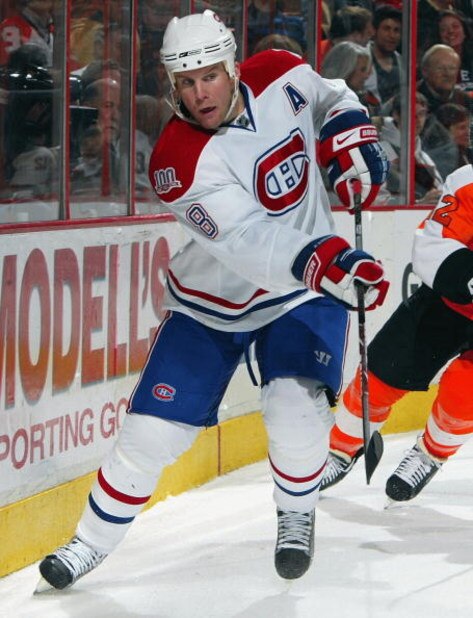 PHILADELPHIA - FEBRUARY 27:  Mike Komisarek #8 of the Montreal Canadiens skates against the Philadelphia Flyers on February 27, 2009 at Wachovia Center in Philadelphia, Pennsylvania. The Habs defeated the Flyers 4-3 in overtime.  (Photo by Jim McIsaac/Get