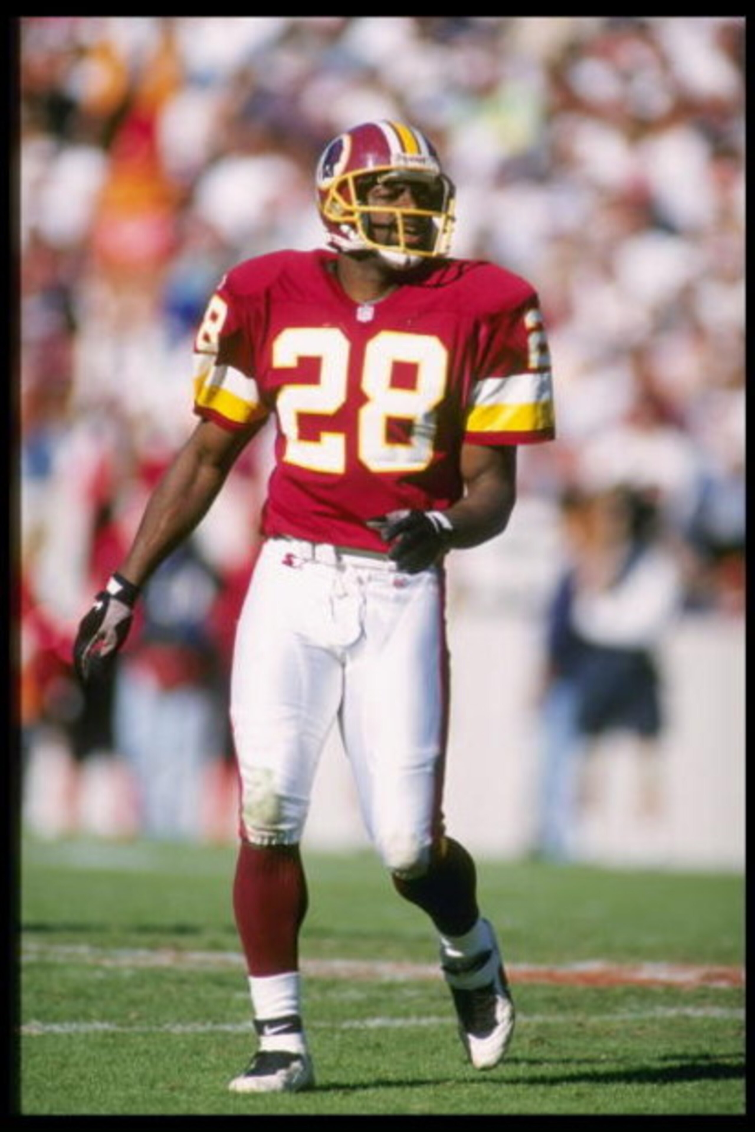 8 Dec 1996: Defensive back Darrell Green of the Washington Redskins runs across the field during the Redskins 24-10 loss to the Tampa Bay Buccaneers at Houlihan''s Stadium in Tampa, Florida. 8 Dec 1996: Defensive back Darrell Green of the Washington Redskins runs across the field during the Redskins 24-10 loss to the Tampa Bay Buccaneers at Houlihan''s Stadium in Tampa, Florida.