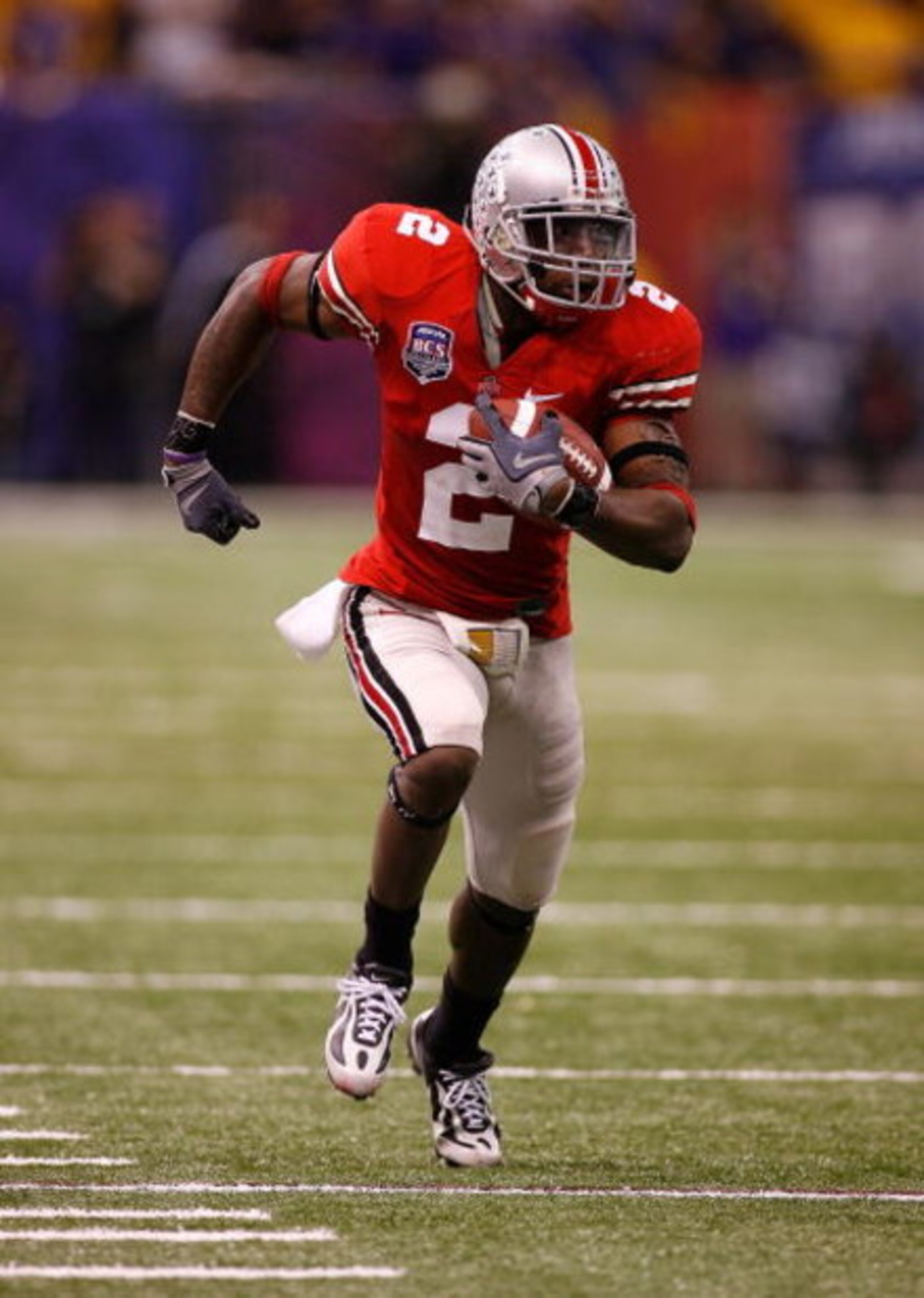 NEW ORLEANS - JANUARY 07:  Malcolm Jenkins #2 of the Ohio State Buckeyes runs back an interception against the Louisiana State University Tigers during the AllState BCS National Championship on January 7, 2008 at the Louisiana Superdome in New Orleans, Lo