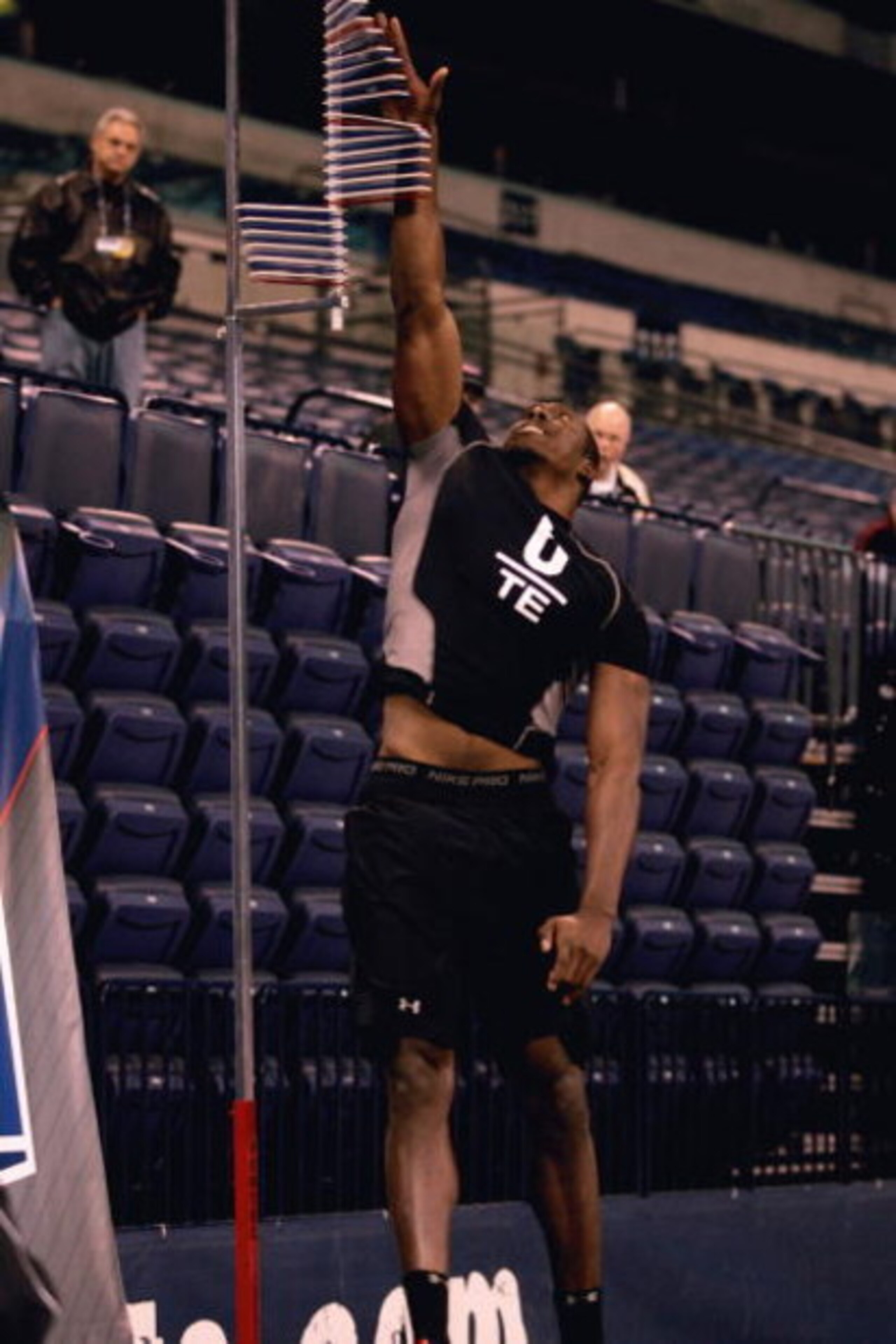 INDIANAPOLIS, IN - FEBRUARY 21:  Tight end Jared Cook of South Carolina performs the vertical leap during the NFL Scouting Combine presented by Under Armour at Lucas Oil Stadium on February 21, 2009 in Indianapolis, Indiana. (Photo by Scott Boehm/Getty Im