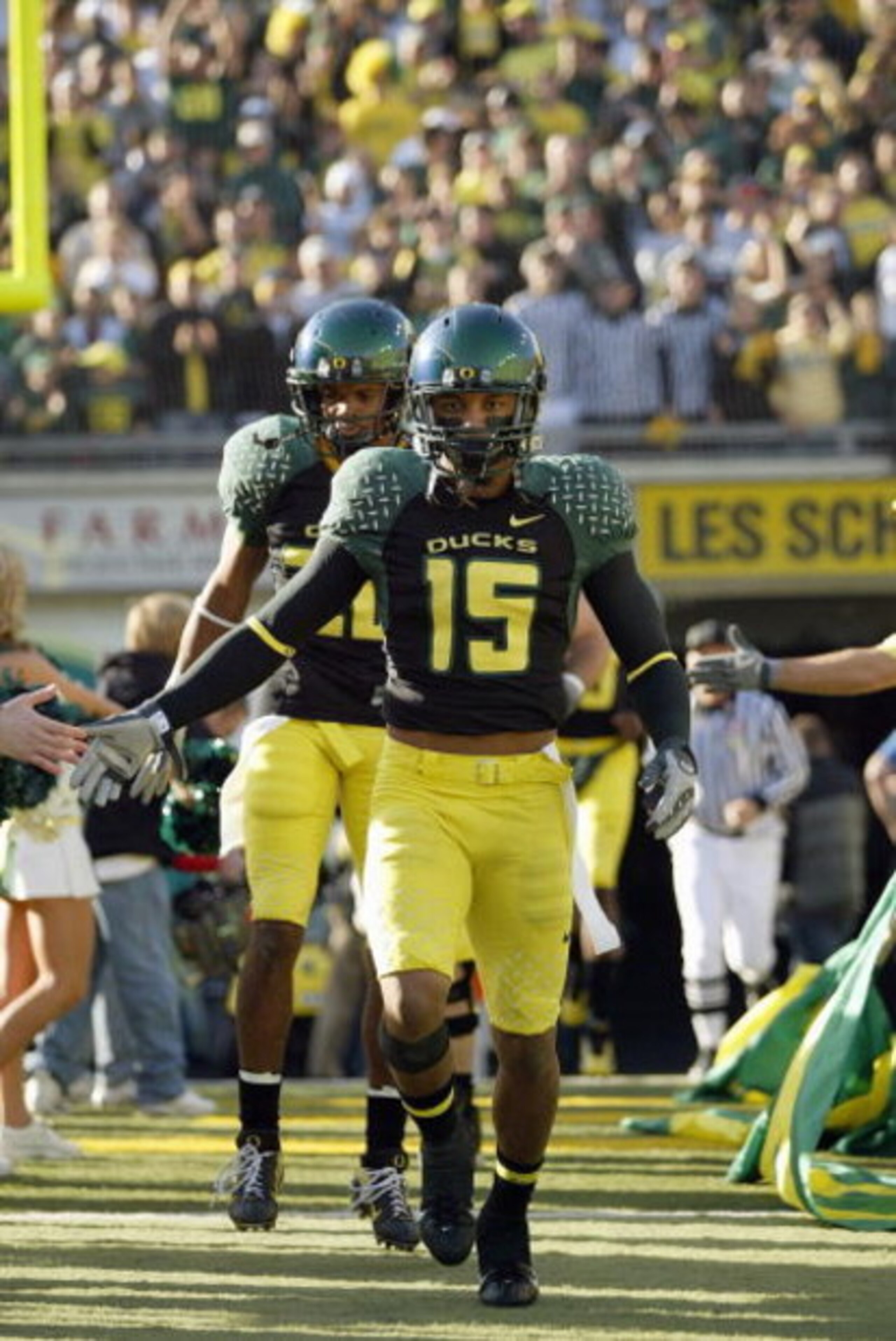 EUGENE, OR - NOVEMBER 03: Patrick Chung #15 of the Oregon Ducks enters the field before the game against the Arizona State Sun Devils at Autzen Stadium on November 3, 2007 in Eugene, Oregon. The Ducks defeated the Sun Devils 35-23. (Photo by Otto Greule J