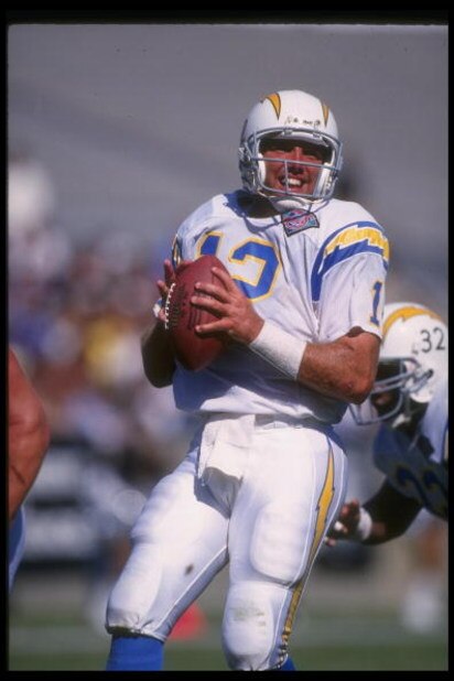 25 Sep 1994:  Quarterback Stan Humphries of the San Diego Chargers looks to pass the ball during a game against the Los Angeles Raiders at the Coliseum in Los Angeles, California.  The Chargers won the game, 26-24. Mandatory Credit: Mike Powell  /Allsport