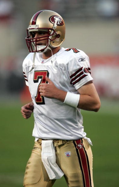 SAN DIEGO, CA - DECEMBER 12:  Quarterback Ken Dorsey #7 of the San Francisco 49ers jogs during the game against the Arizona Cardinals on December 12, 2004 at Sun Devil Stadium in Tempe, Arizona.  The 49ers won in overtime 31-28.  (Photo by Stephen Dunn/Ge