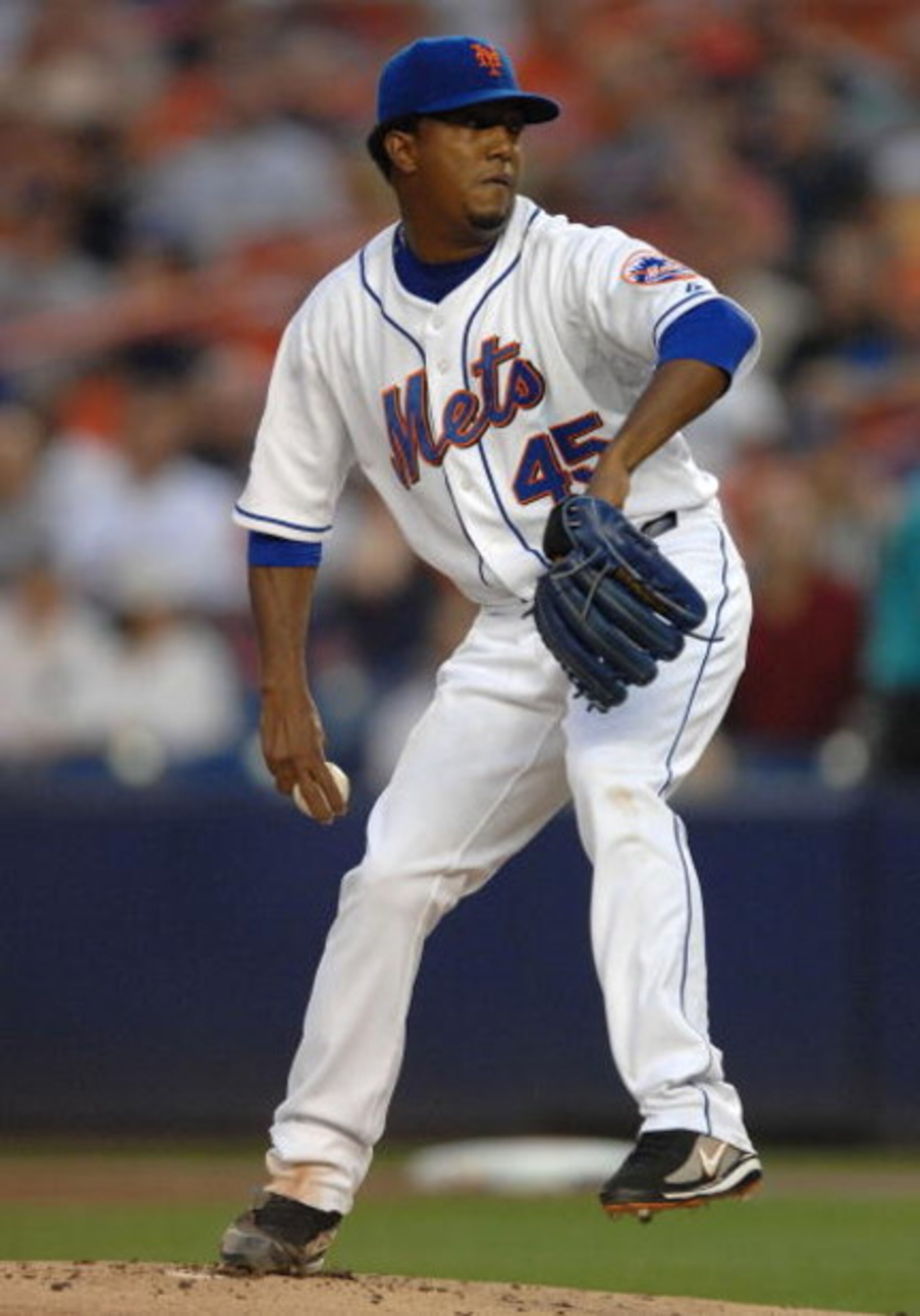 NEW YORK - JUNE 27:  Starting pitcher Pedro Martinez #45 of the New York Mets deals against the New York Yankees at Shea Stadium on June 27, 2008 in the Flushing neighborhood of the Queens borough of New York City.  (Photo by Michael Heiman/Getty Images)