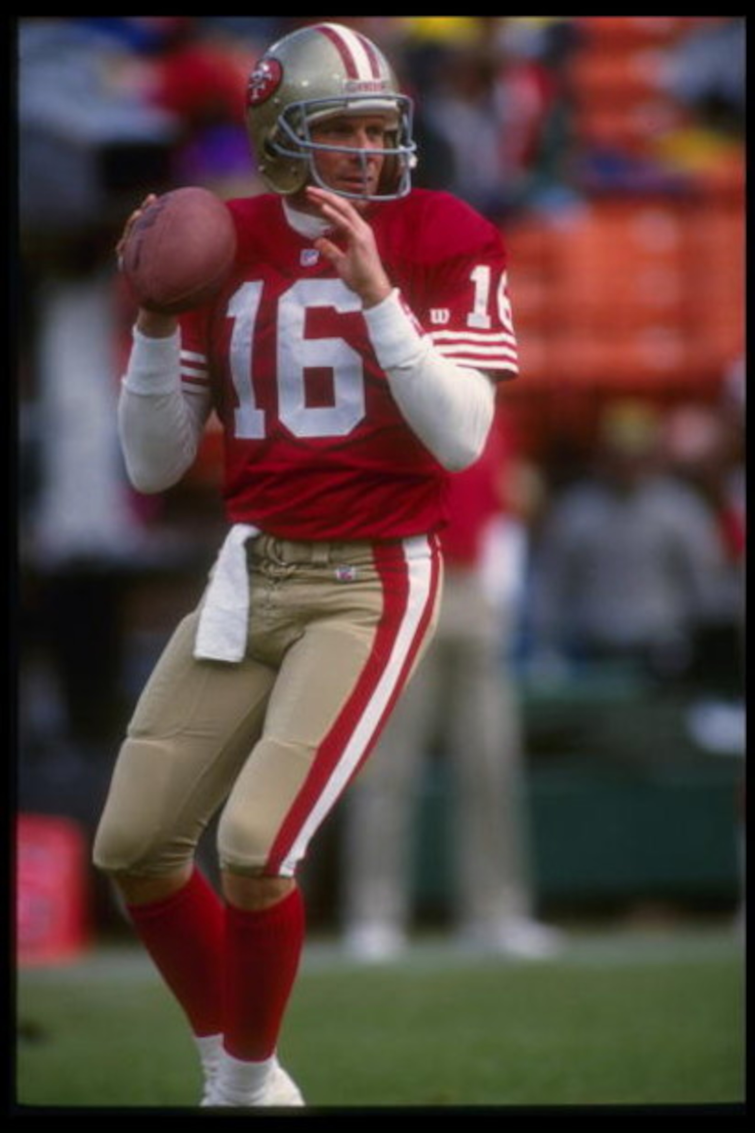 9 Jan 1993: Quarterback Joe Montana #16 of the San Francisco 49ers drops back to pass during pre game warmups before the start of the 49ers 20-13 victory over the Washington Redskins in an NFC Divisional playoff game at Candlestick Park in San Francisco, 9 Jan 1993: Quarterback Joe Montana #16 of the San Francisco 49ers drops back to pass during pre game warmups before the start of the 49ers 20-13 victory over the Washington Redskins in an NFC Divisional playoff game at Candlestick Park in San Francisco,