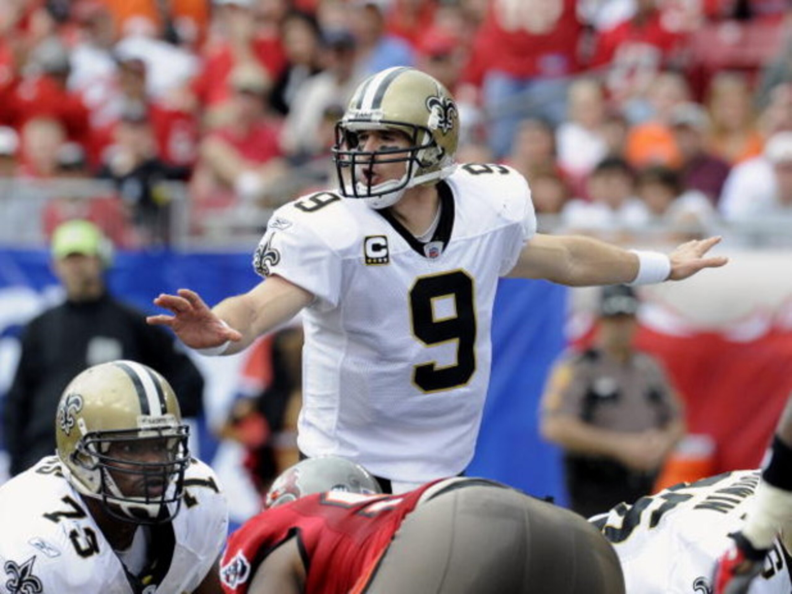 TAMPA, FL - NOVEMBER 30: Quarterback Drew Brees #9 of the New Orleans Saints directs play against the Tampa Bay Buccaneers at Raymond James Stadium on November 30, 2008 in Tampa, Florida.  (Photo by Al Messerschmidt/Getty Images) 
