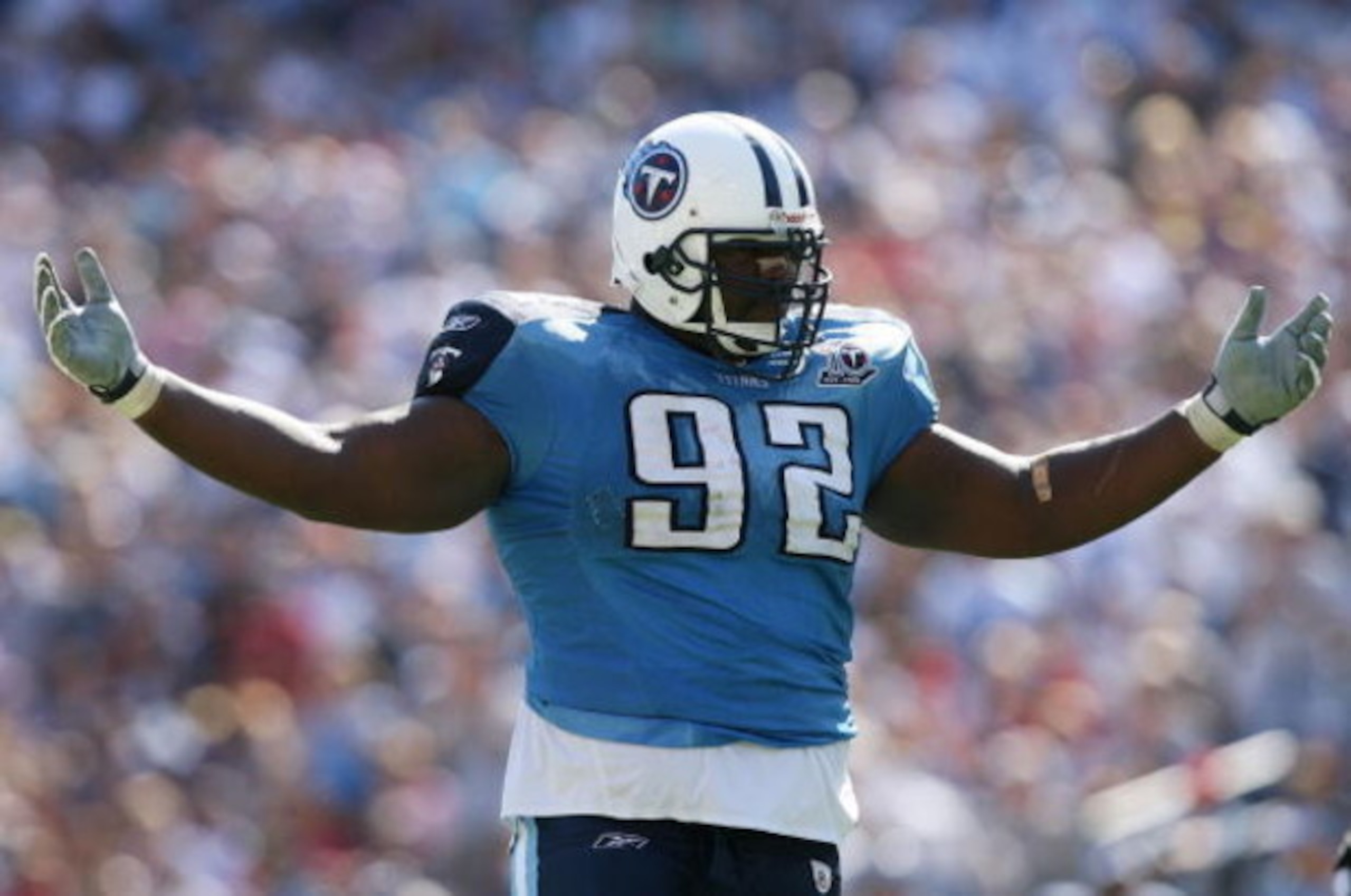 NASHVILLE, TN - SEPTEMBER 28:  Defensive tackle Albert Haynesworth #92 of the Tennessee Titans tries to get the crowd into the game while taking on the Minnesota Vikings at LP Field on September 28, 2008 in Nashville, Tennessee. The Titans defeated the Vi