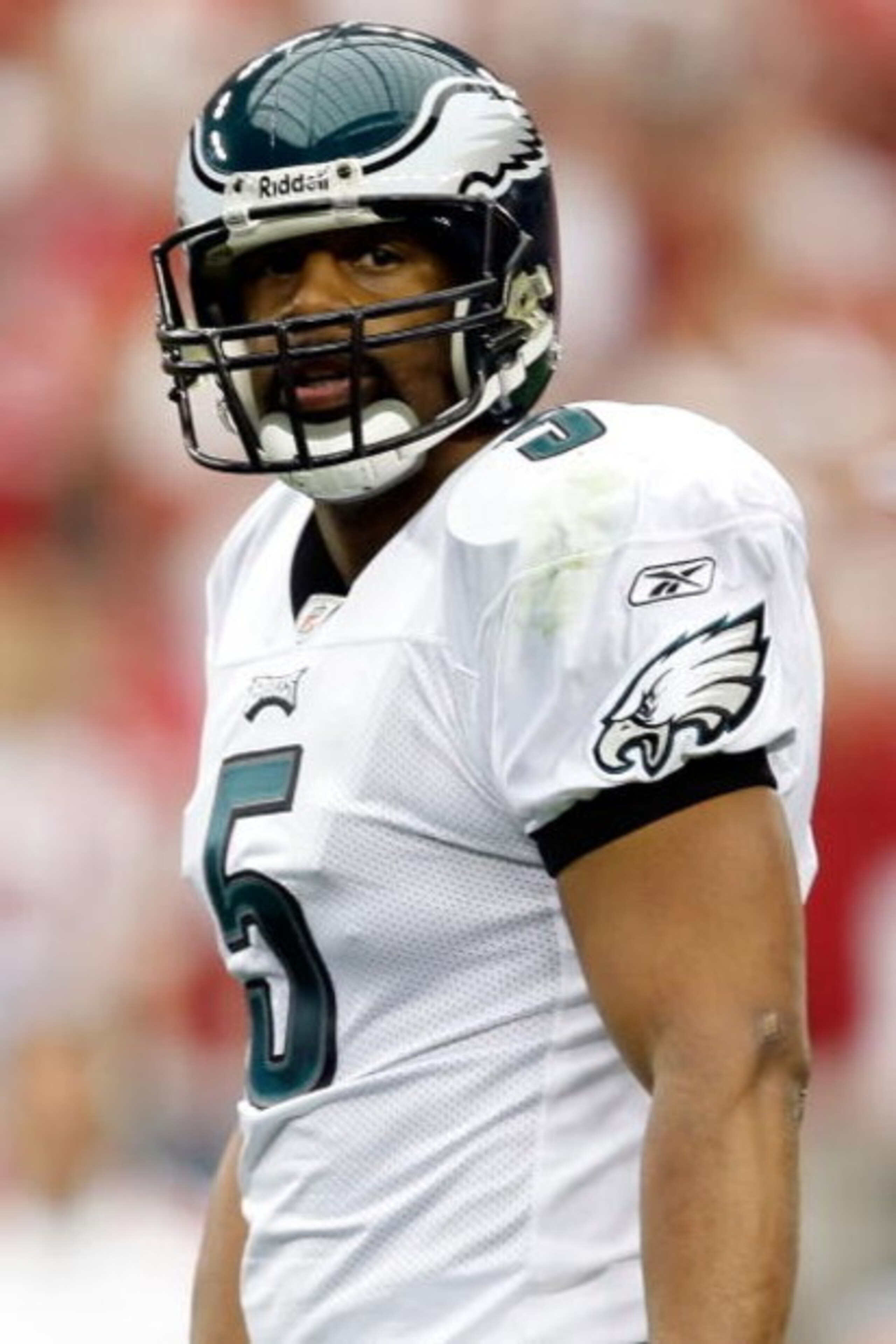 GLENDALE, AZ - JANUARY 18:  Quarterback Donovan McNabb #5 of the Philadelphia Eagles looks on during the NFC championship game against the Arizona Cardinals on January 18, 2009 at University of Phoenix Stadium in Glendale, Arizona.  (Photo by Jamie Squire
