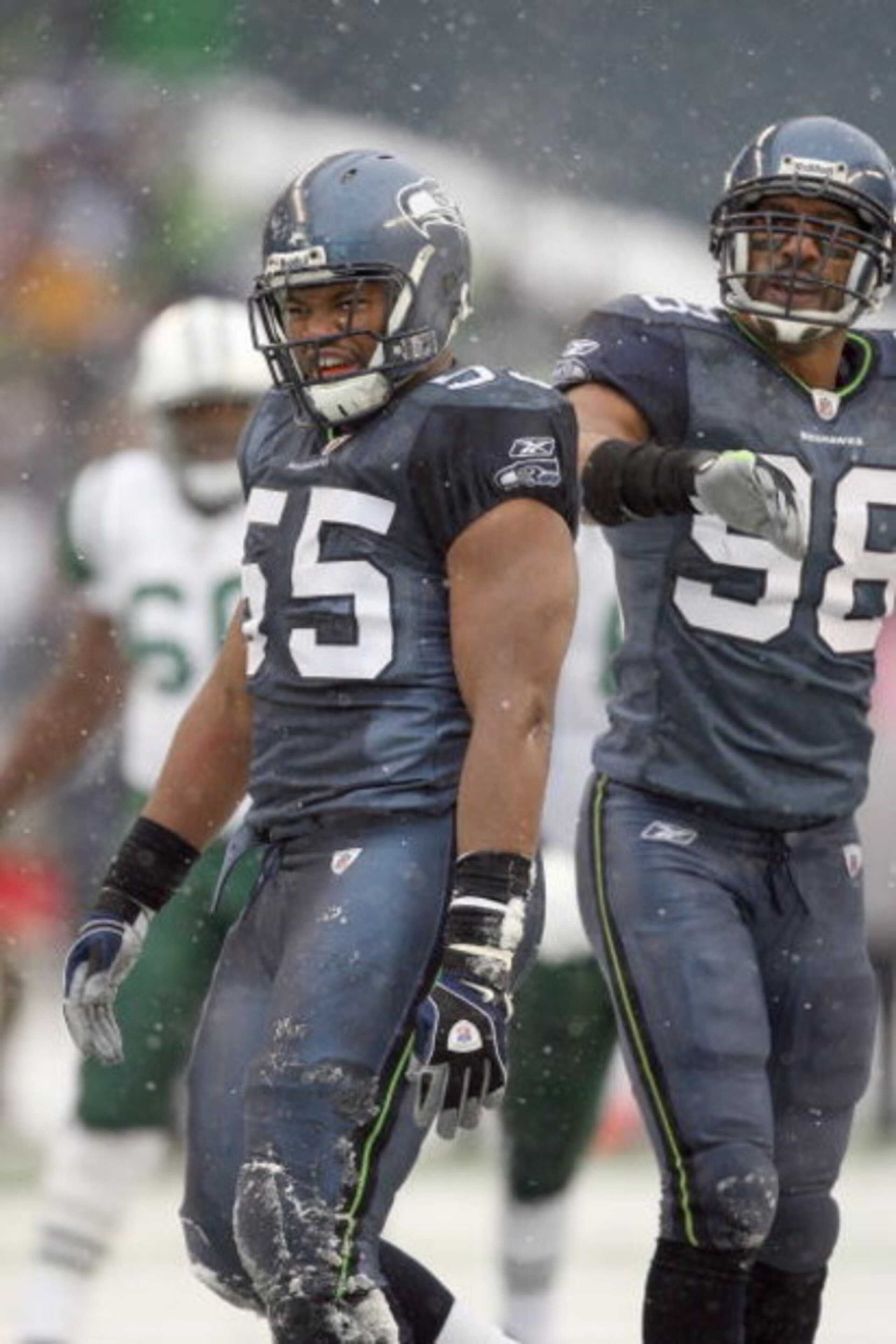 SEATTLE - DECEMBER 21:  Darryl Tapp #55 of the Seattle Seahawks reacts after the tackle during the game against the New York Jets on December 21, 2008 at Qwest Field in Seattle, Washington. The Seahawks defeated the Jets 13-3. (Photo by Otto Greule Jr/Get