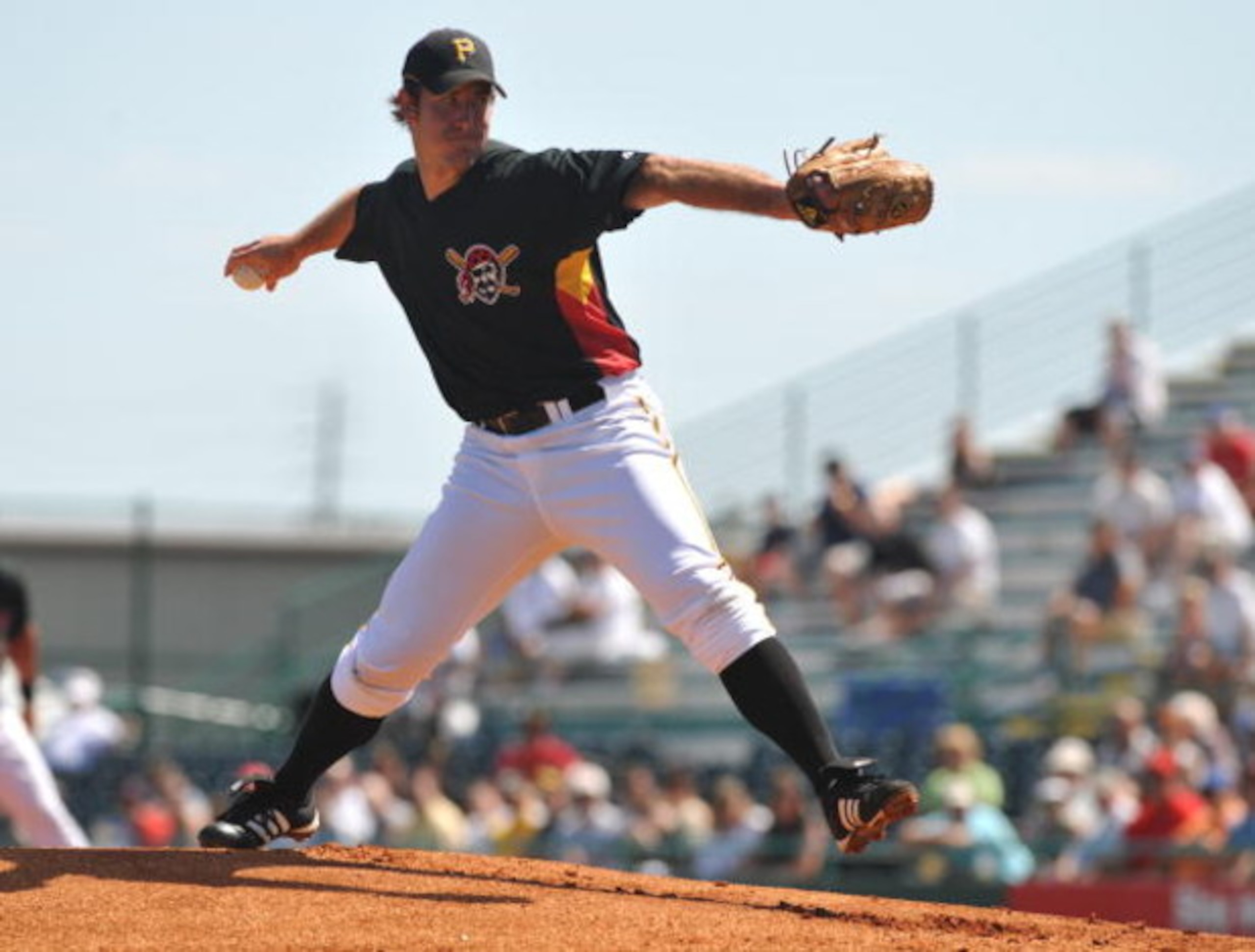 BRADENTON, FL - MARCH 8:  Pitcher Ross Ohlendorf #49 of the Pittsburgh Pirates starts against the Houston Astros March 8, 2009 at McKechnie Field in Bradenton, Florida.  (Photo by Al Messerschmidt/Getty Images)