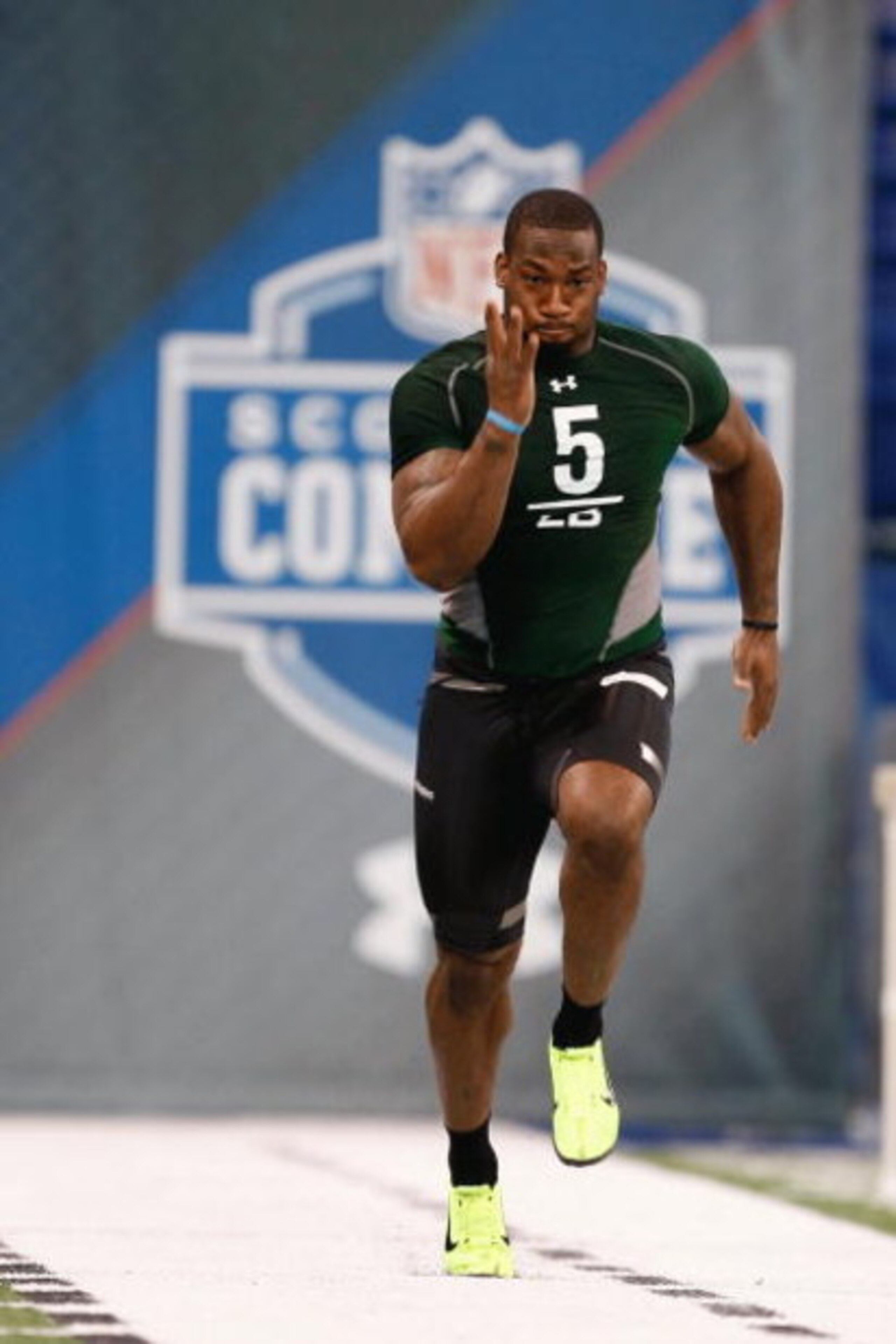 INDIANAPOLIS, IN - FEBRUARY 23: Linebacker Aaron Curry of Wake Forset runs the 40 yard dash during the NFL Scouting Combine presented by Under Armour at Lucas Oil Stadium on February 23, 2009 in Indianapolis, Indiana. (Photo by Scott Boehm/Getty Images) INDIANAPOLIS, IN - FEBRUARY 23: Linebacker Aaron Curry of Wake Forset runs the 40 yard dash during the NFL Scouting Combine presented by Under Armour at Lucas Oil Stadium on February 23, 2009 in Indianapolis, Indiana. (Photo by Scott Boehm/Getty Images)