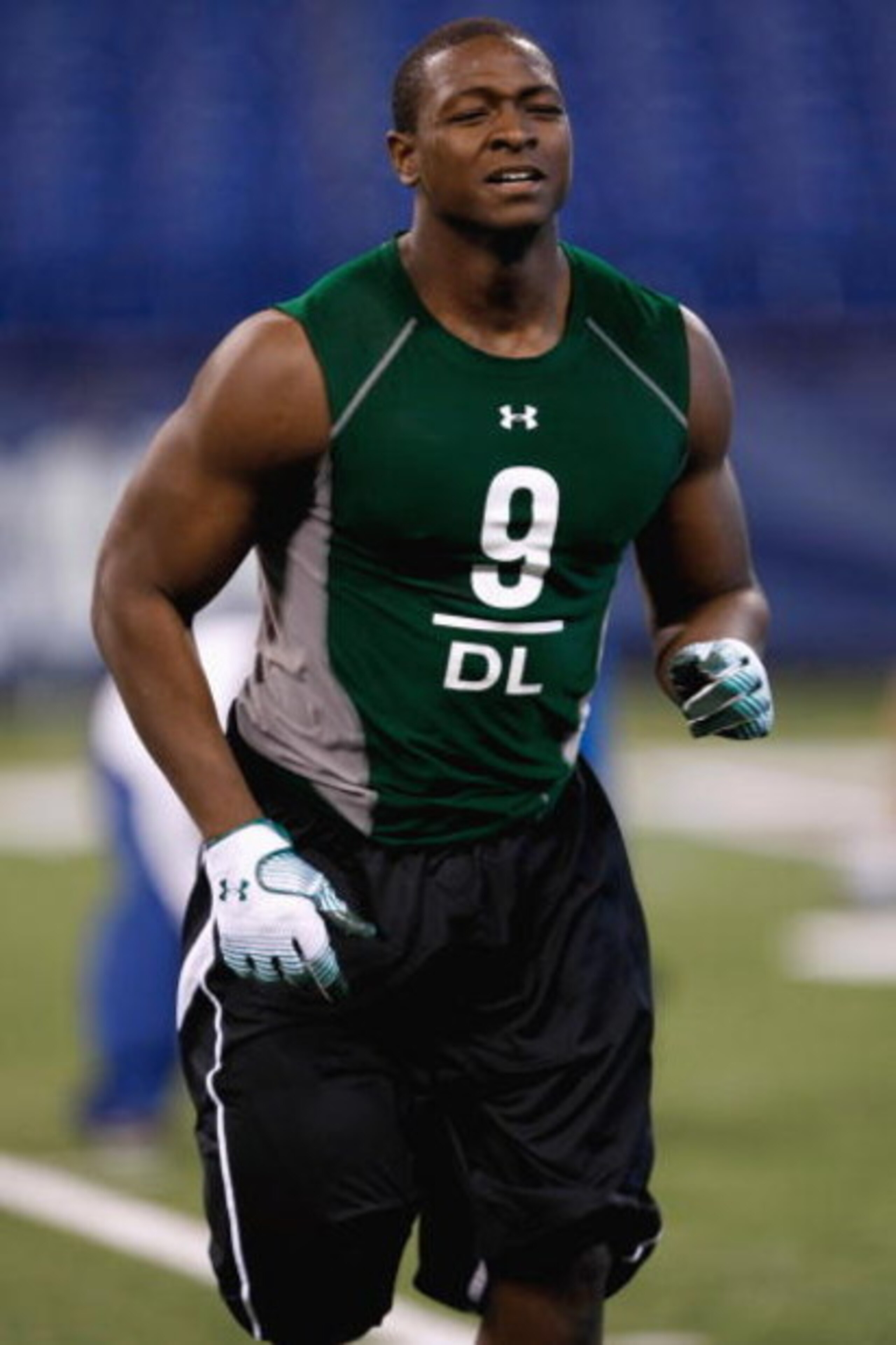 INDIANAPOLIS, IN - FEBRUARY 23: Defensive lineman Everette Brown of Florida State runs during the NFL Scouting Combine presented by Under Armour at Lucas Oil Stadium on February 23, 2009 in Indianapolis, Indiana. (Photo by Scott Boehm/Getty Images) INDIANAPOLIS, IN - FEBRUARY 23: Defensive lineman Everette Brown of Florida State runs during the NFL Scouting Combine presented by Under Armour at Lucas Oil Stadium on February 23, 2009 in Indianapolis, Indiana. (Photo by Scott Boehm/Getty Images)