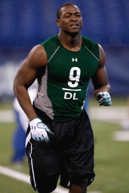 INDIANAPOLIS, IN - FEBRUARY 23:  Defensive lineman Everette Brown of Florida State runs during the NFL Scouting Combine presented by Under Armour at Lucas Oil Stadium on February 23, 2009 in Indianapolis, Indiana. (Photo by Scott Boehm/Getty Images)