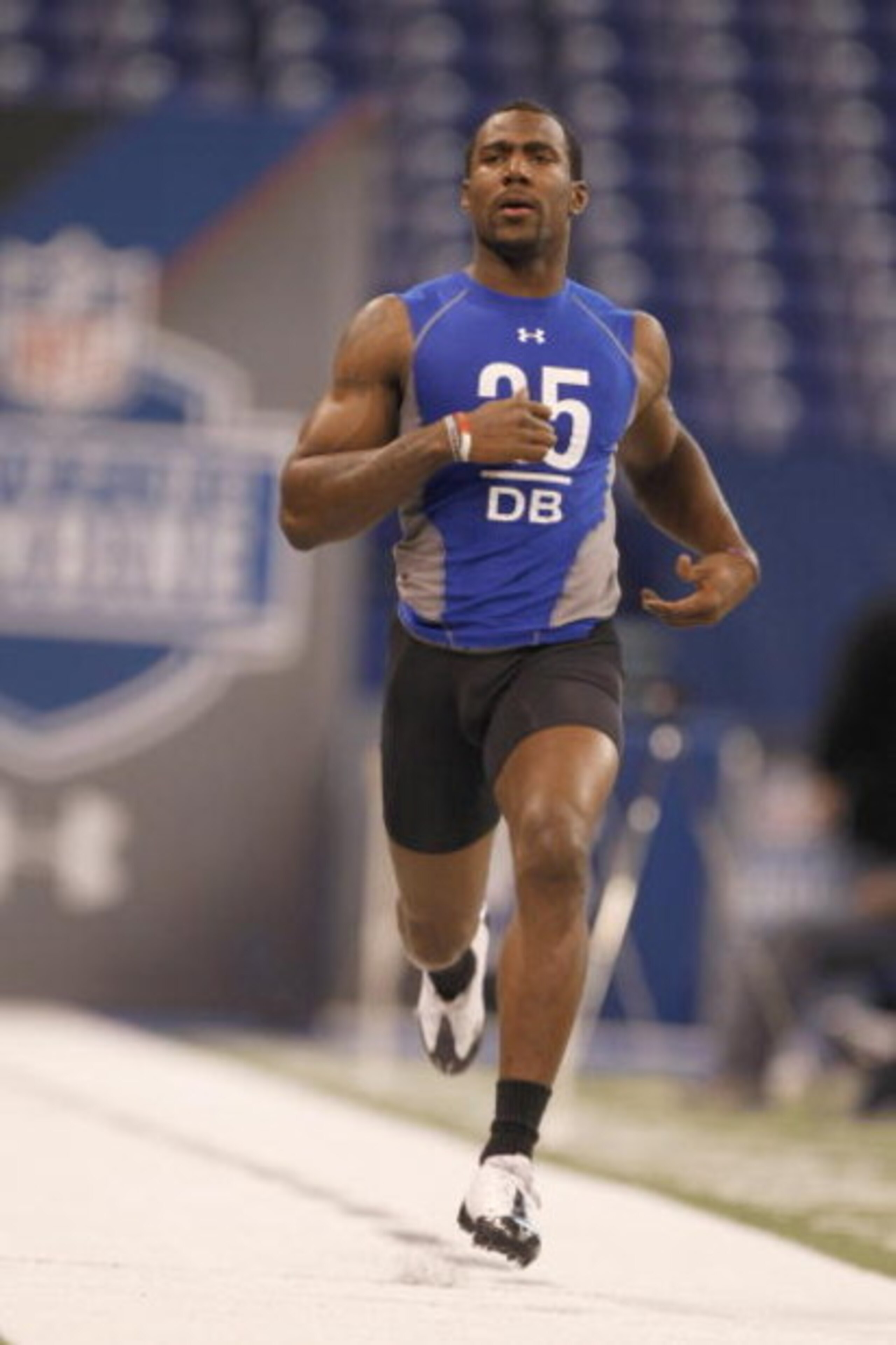 INDIANAPOLIS, IN - FEBRUARY 24: Defensive back Malcolm Jenkins of Ohio State runs the 40 yard dash during the NFL Scouting Combine presented by Under Armour at Lucas Oil Stadium on February 24, 2009 in Indianapolis, Indiana. (Photo by Scott Boehm/Getty I INDIANAPOLIS, IN - FEBRUARY 24: Defensive back Malcolm Jenkins of Ohio State runs the 40 yard dash during the NFL Scouting Combine presented by Under Armour at Lucas Oil Stadium on February 24, 2009 in Indianapolis, Indiana. (Photo by Scott Boehm/Getty I