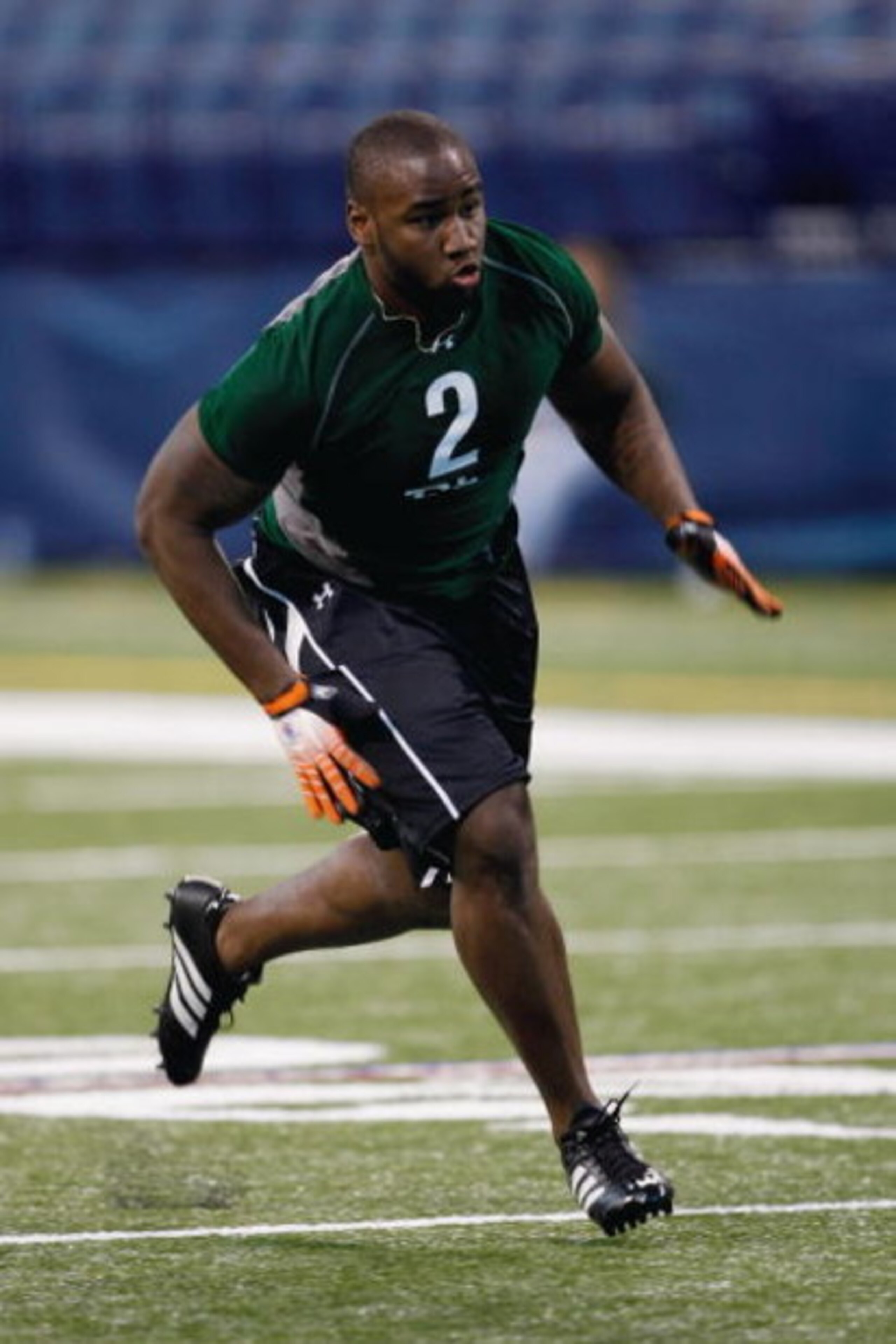 INDIANAPOLIS, IN - FEBRUARY 23: Defensive lineman Robert Ayers of Tennessee runs during the NFL Scouting Combine presented by Under Armour at Lucas Oil Stadium on February 23, 2009 in Indianapolis, Indiana. (Photo by Scott Boehm/Getty Images) INDIANAPOLIS, IN - FEBRUARY 23: Defensive lineman Robert Ayers of Tennessee runs during the NFL Scouting Combine presented by Under Armour at Lucas Oil Stadium on February 23, 2009 in Indianapolis, Indiana. (Photo by Scott Boehm/Getty Images)